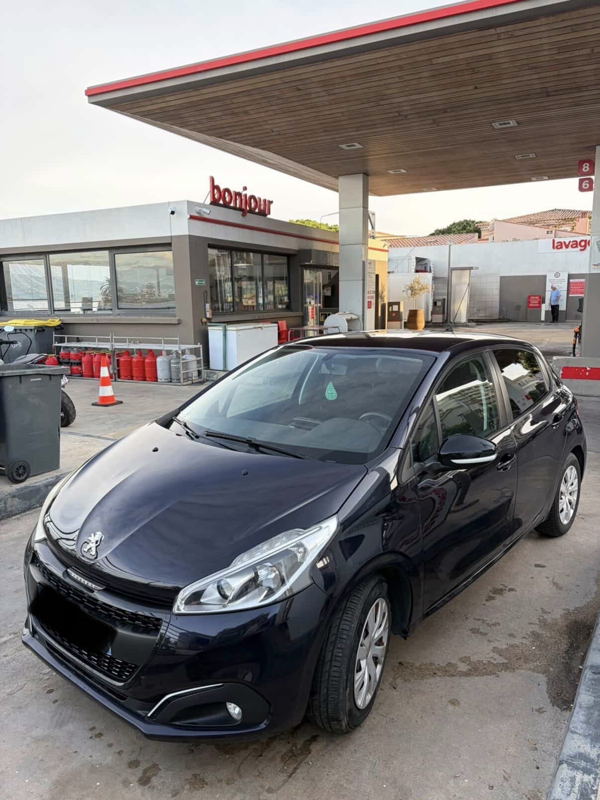 Peugeot 208, 2015, Essence 95