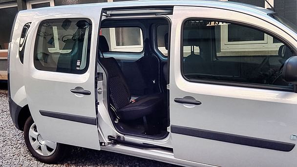 Renault Kangoo Maxi Z.E. mit Navigationsgerät