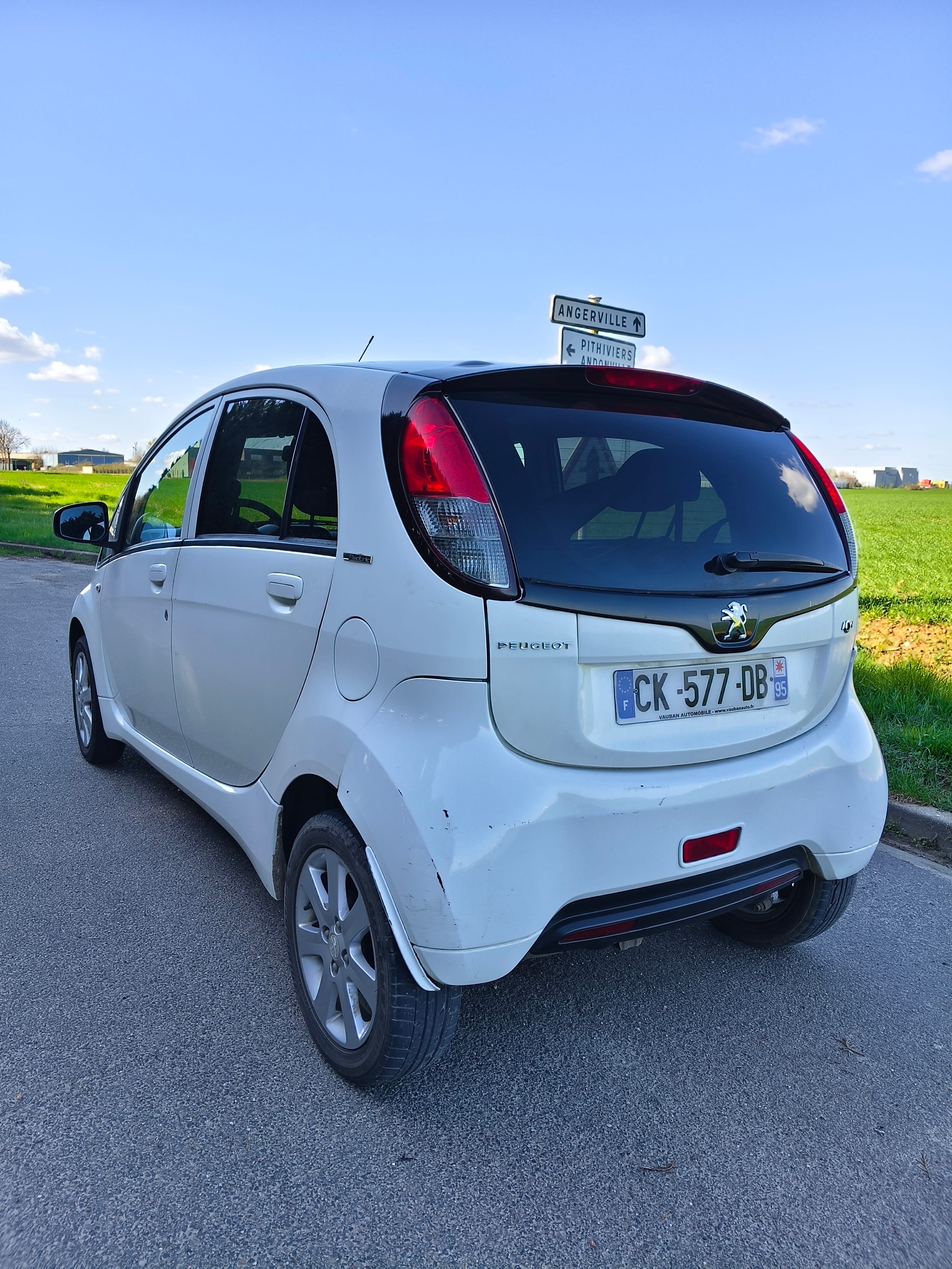 Peugeot iOn avec Audio Bluetooth