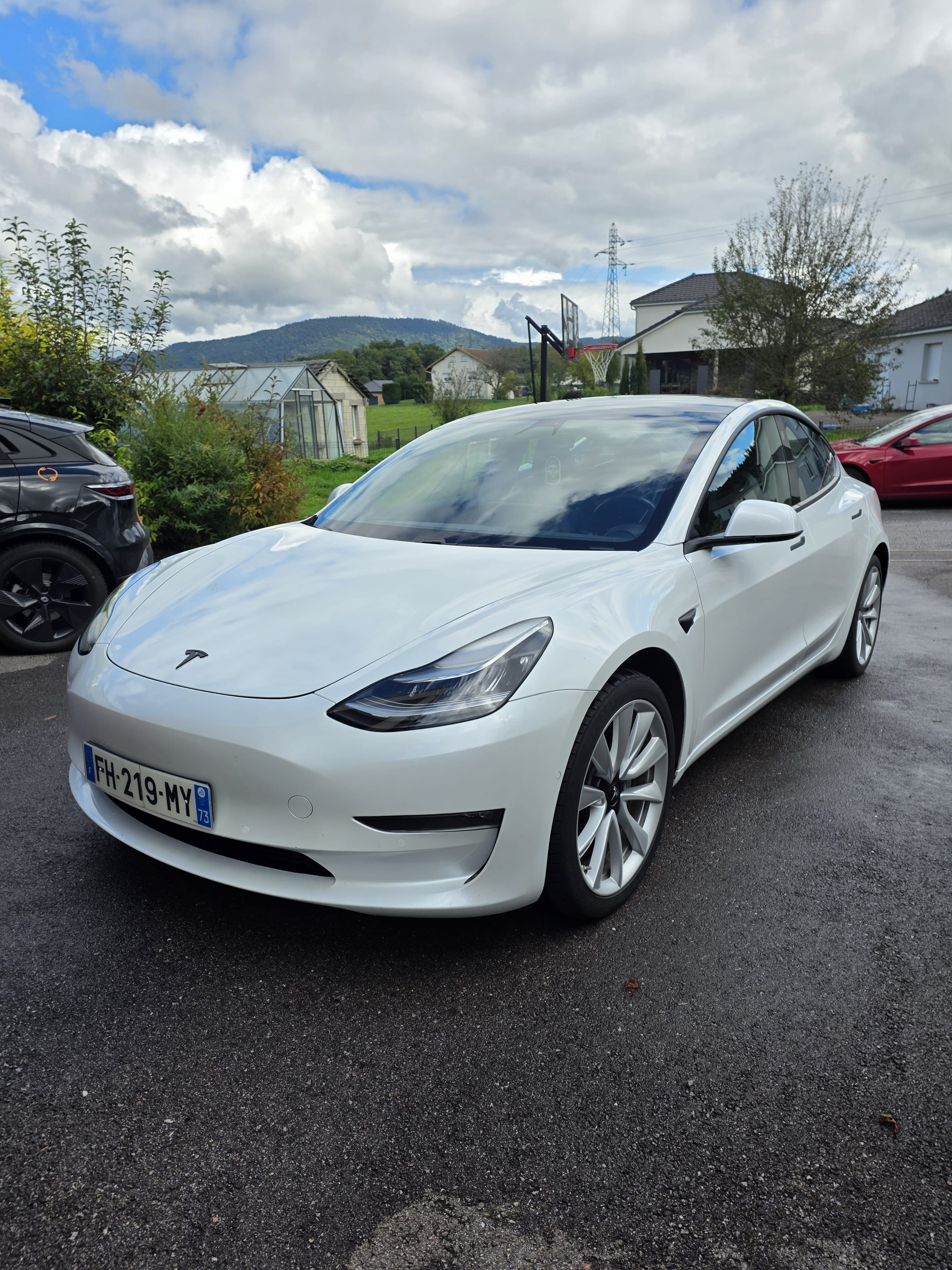 Tesla Model 3 Long Range avec Audio Bluetooth