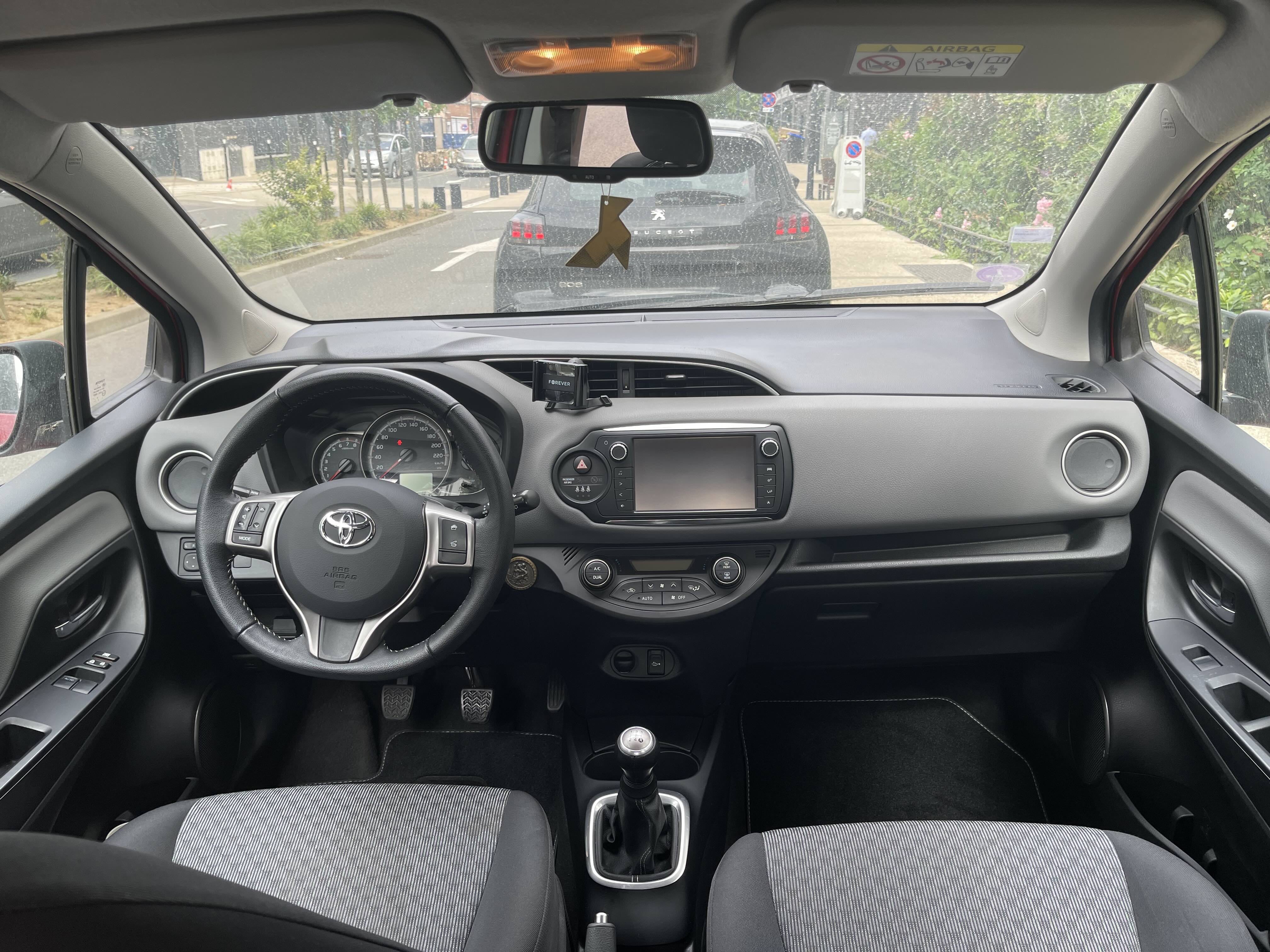 Toyota Yaris avec Pneus neige