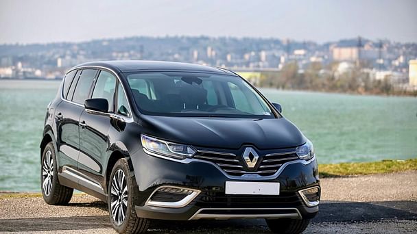 Renault Espace Initiale Paris — haut de gamme, 7 places à 3 min de l’aéroport, avec place dédiée, 2019, Diesel, automatique, 7 places