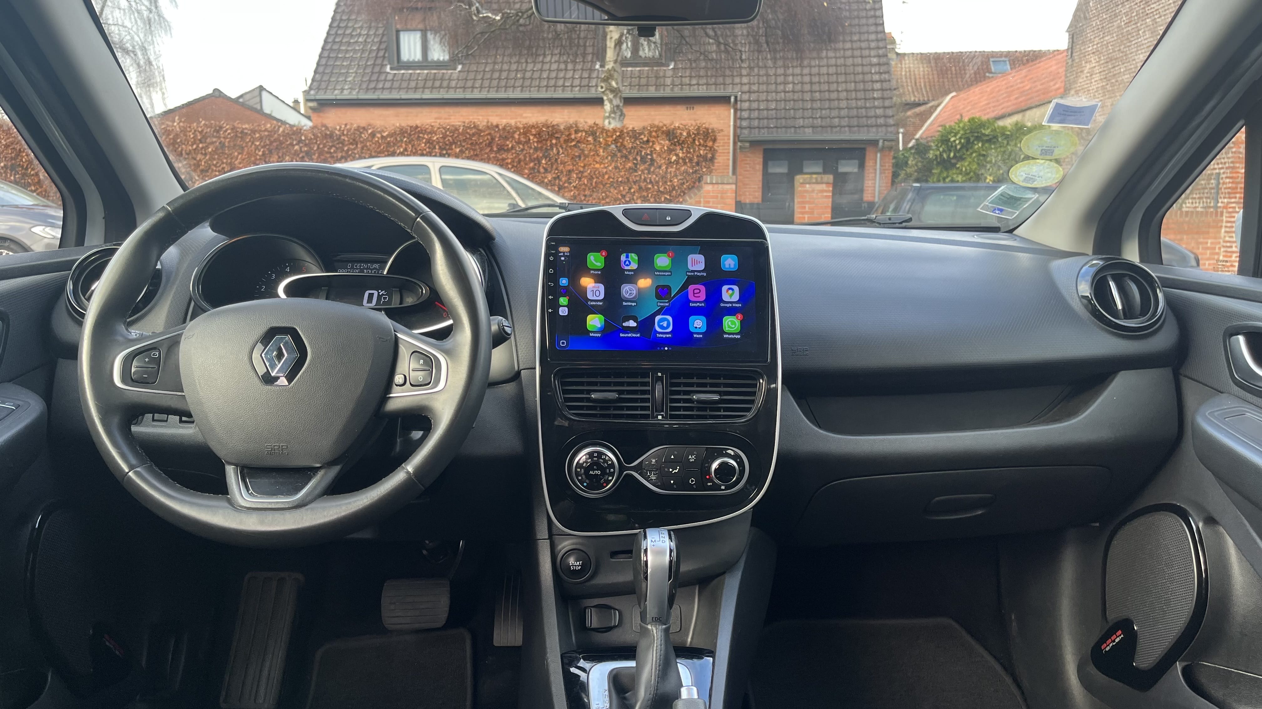 Renault Clio avec GPS