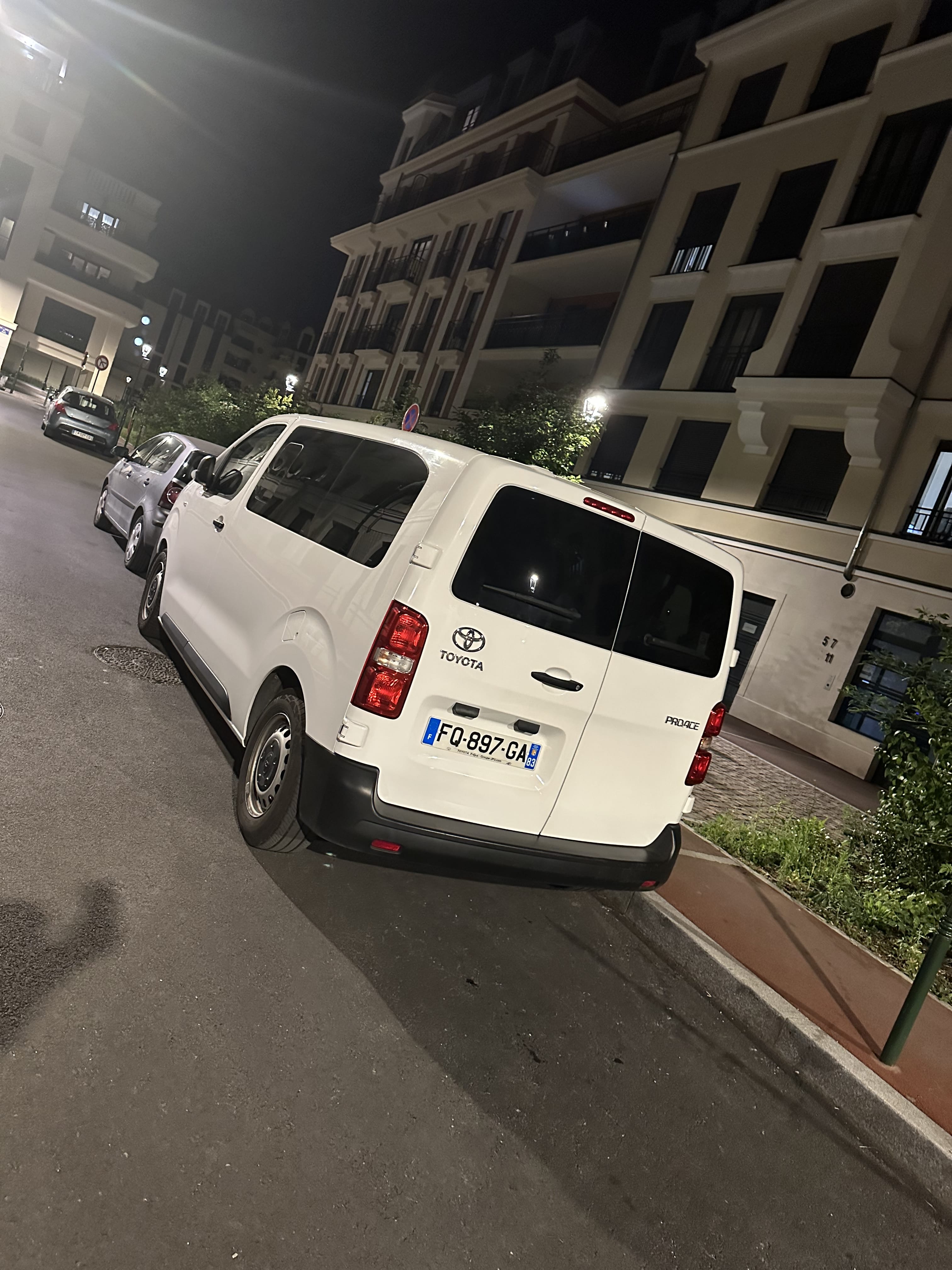 Toyota Proace Combi avec Régulateur de vitesse