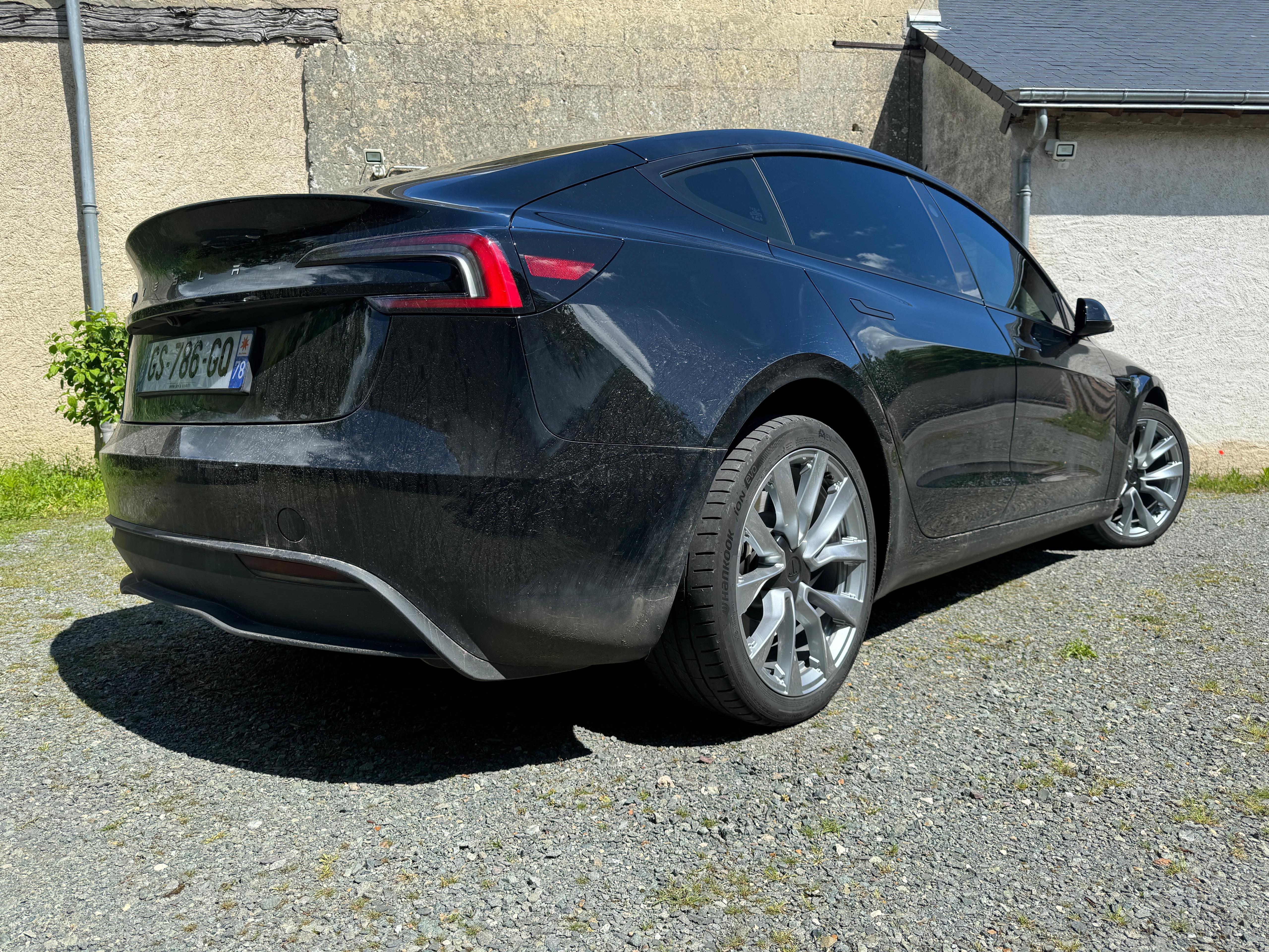 Tesla Model 3 Standard Range avec GPS