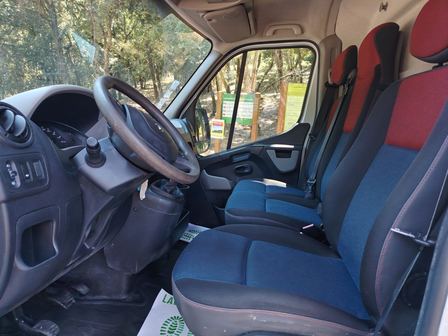 Renault Master avec Autoradio