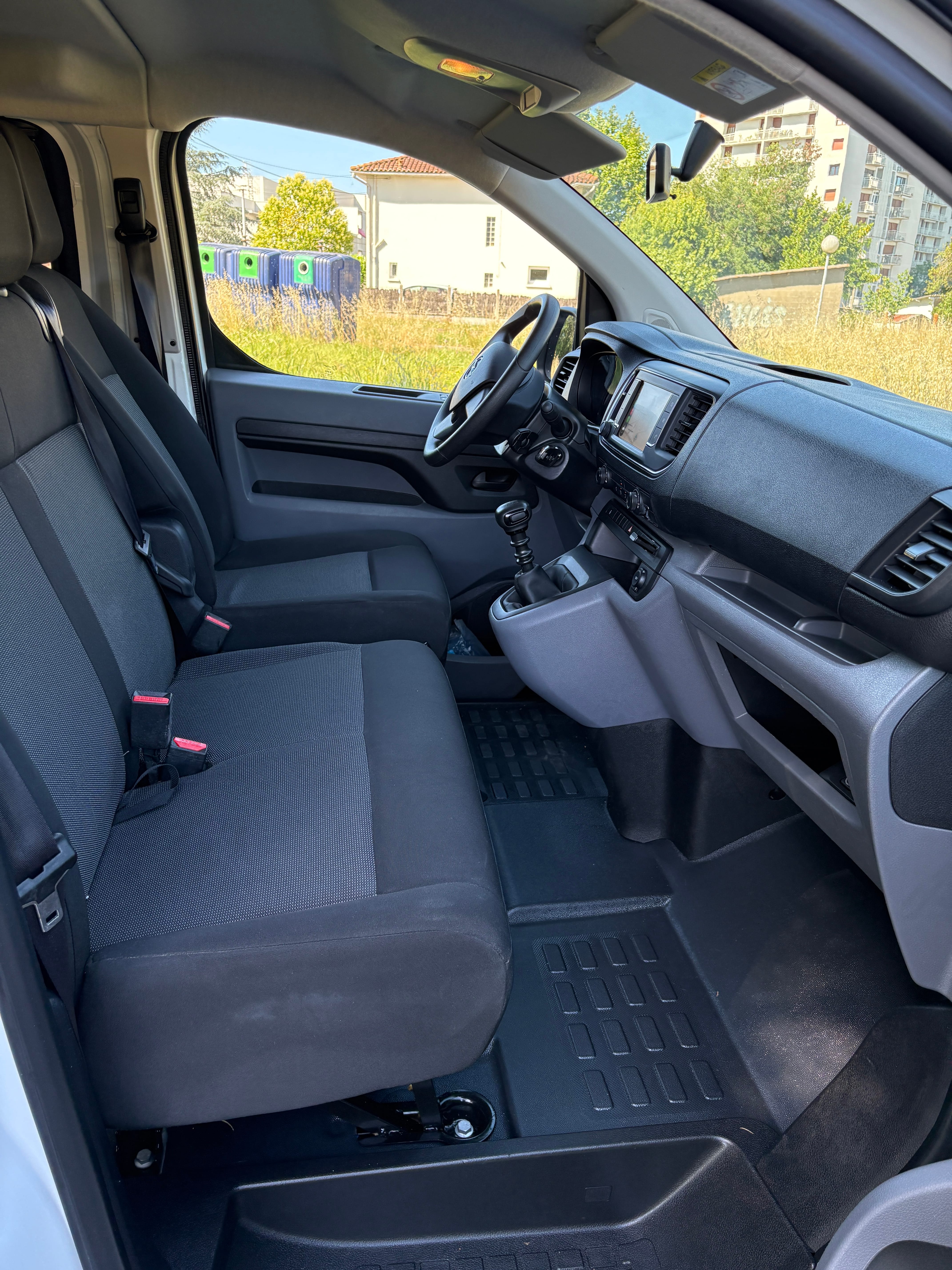 Opel Vivaro Combi avec Audio Bluetooth