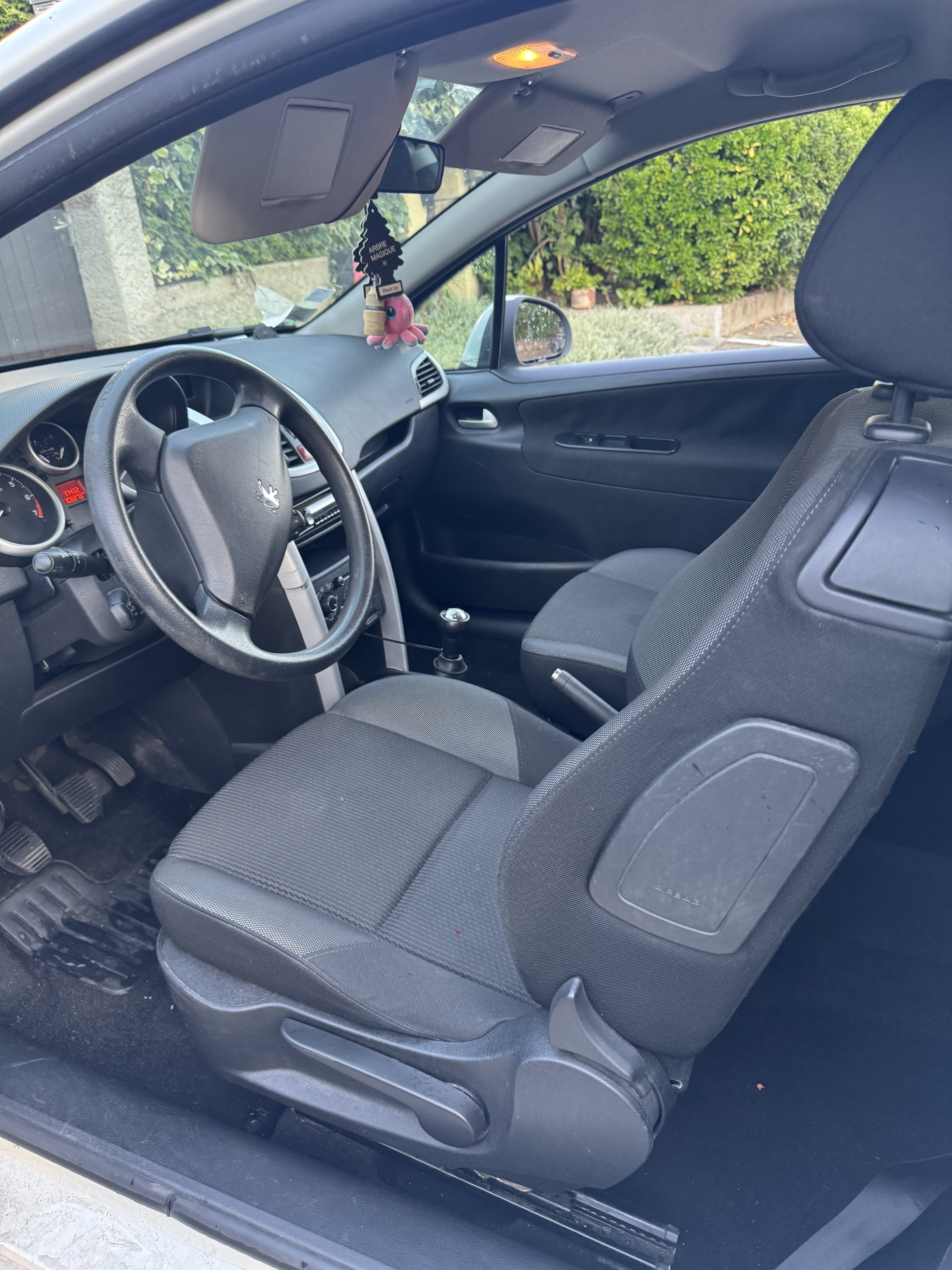 Peugeot 207 avec Régulateur de vitesse