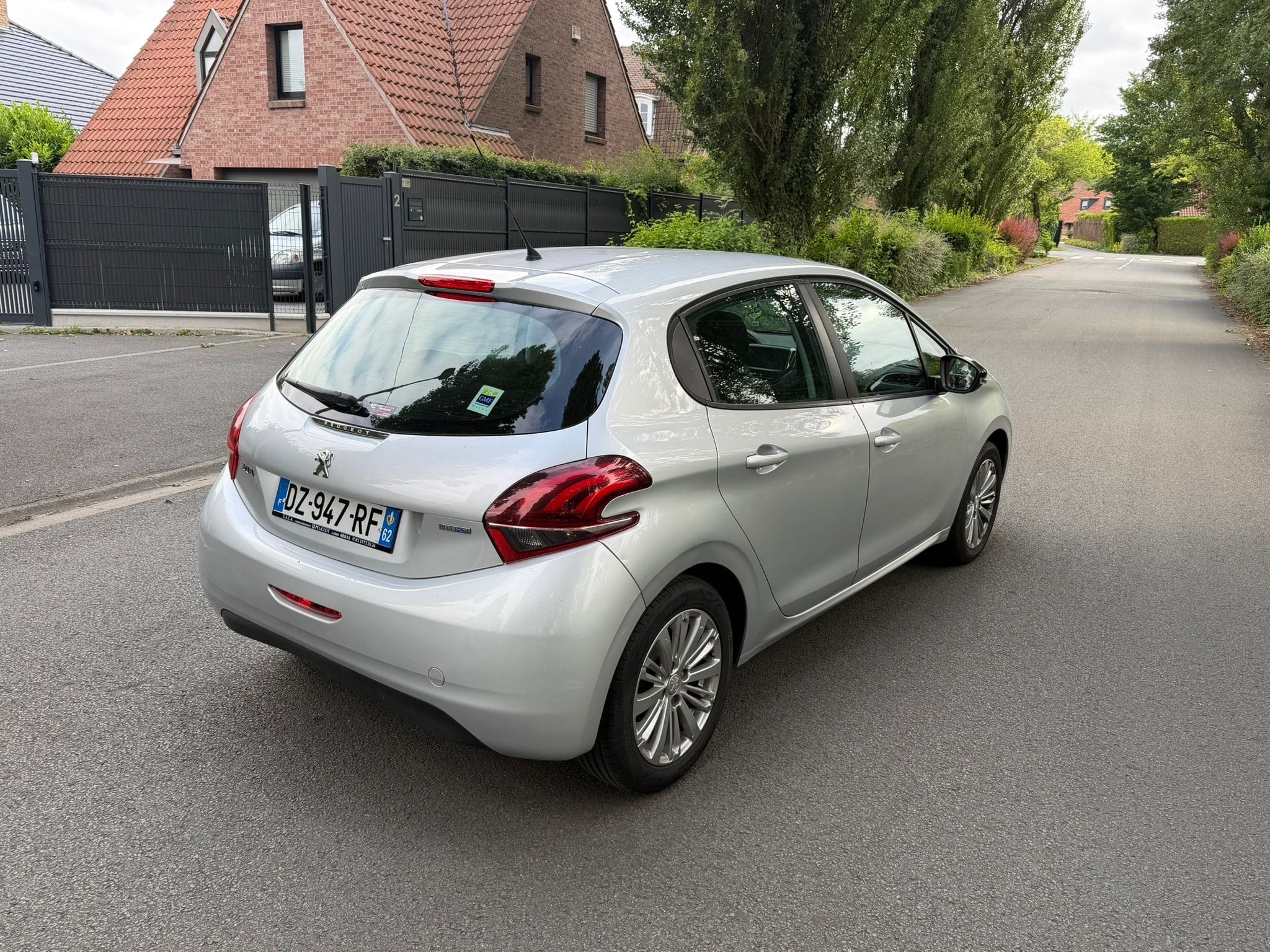 Peugeot 208 avec GPS