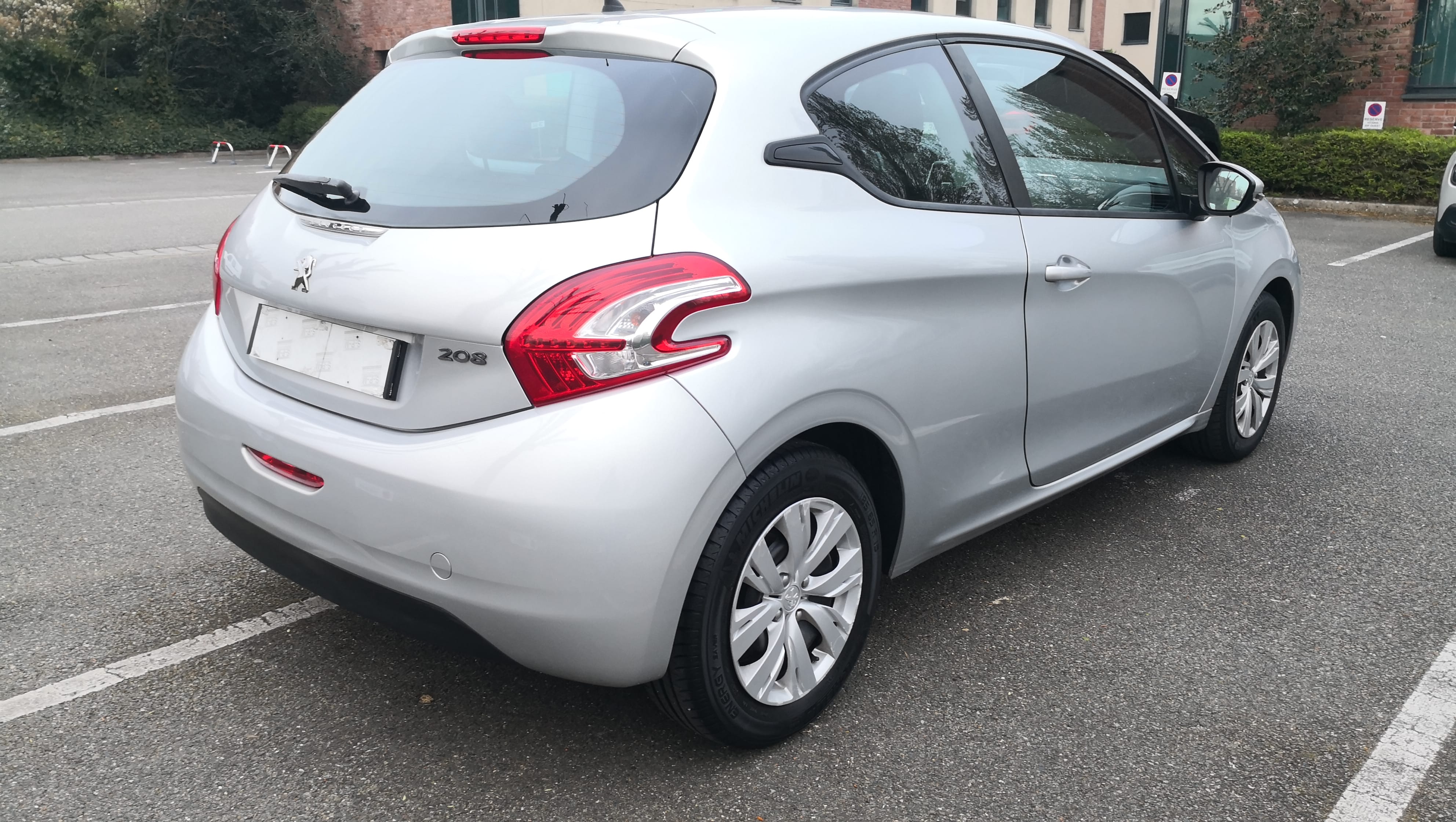 Peugeot 208 avec Régulateur de vitesse
