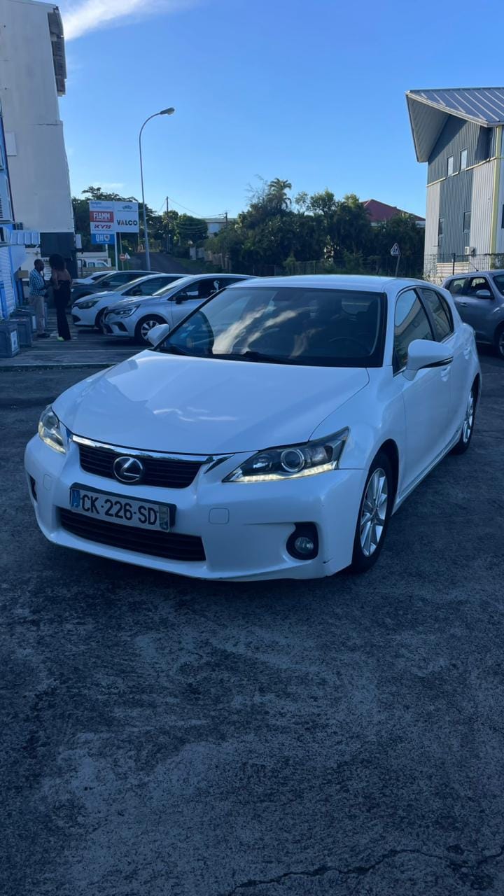 Lexus CT 200h, 2012, Diesel / Électrique (hybride), automatique