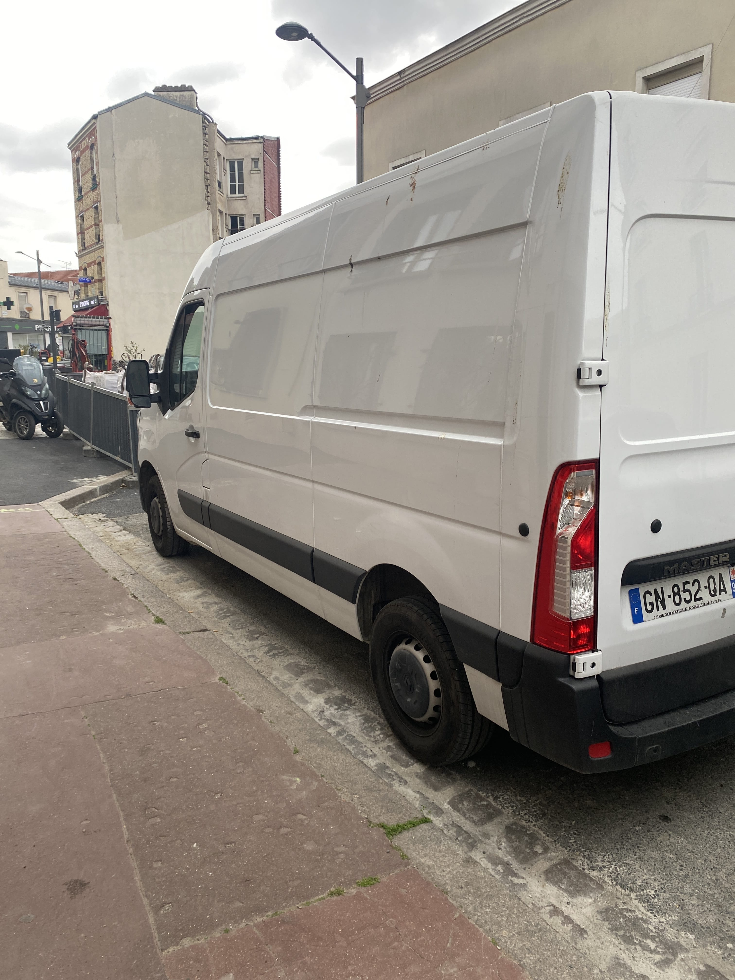 Renault Master avec GPS