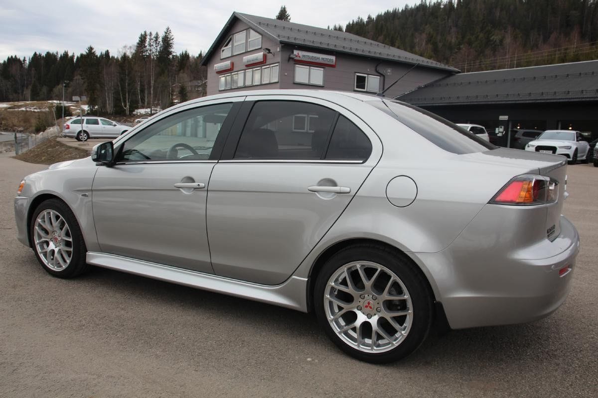 Mitsubishi Lancer with GPS