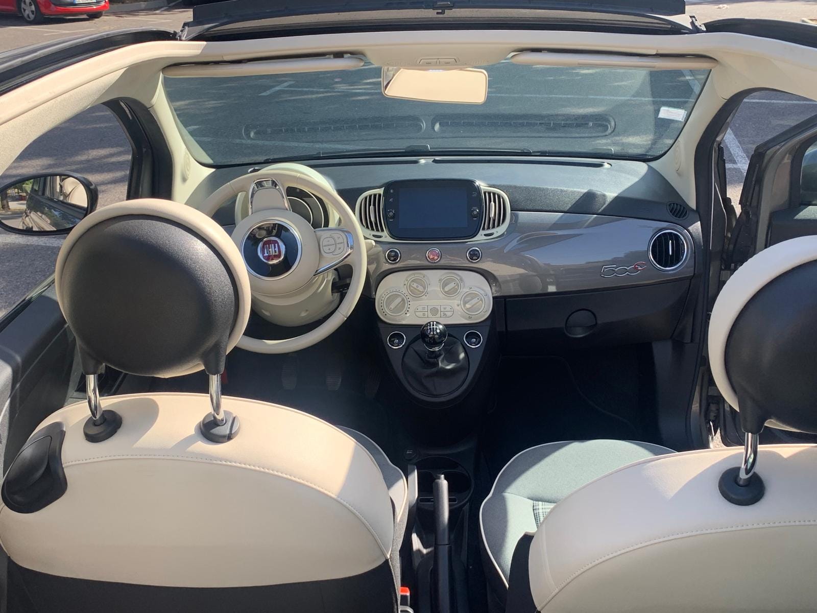 Fiat 500 C avec Port USB