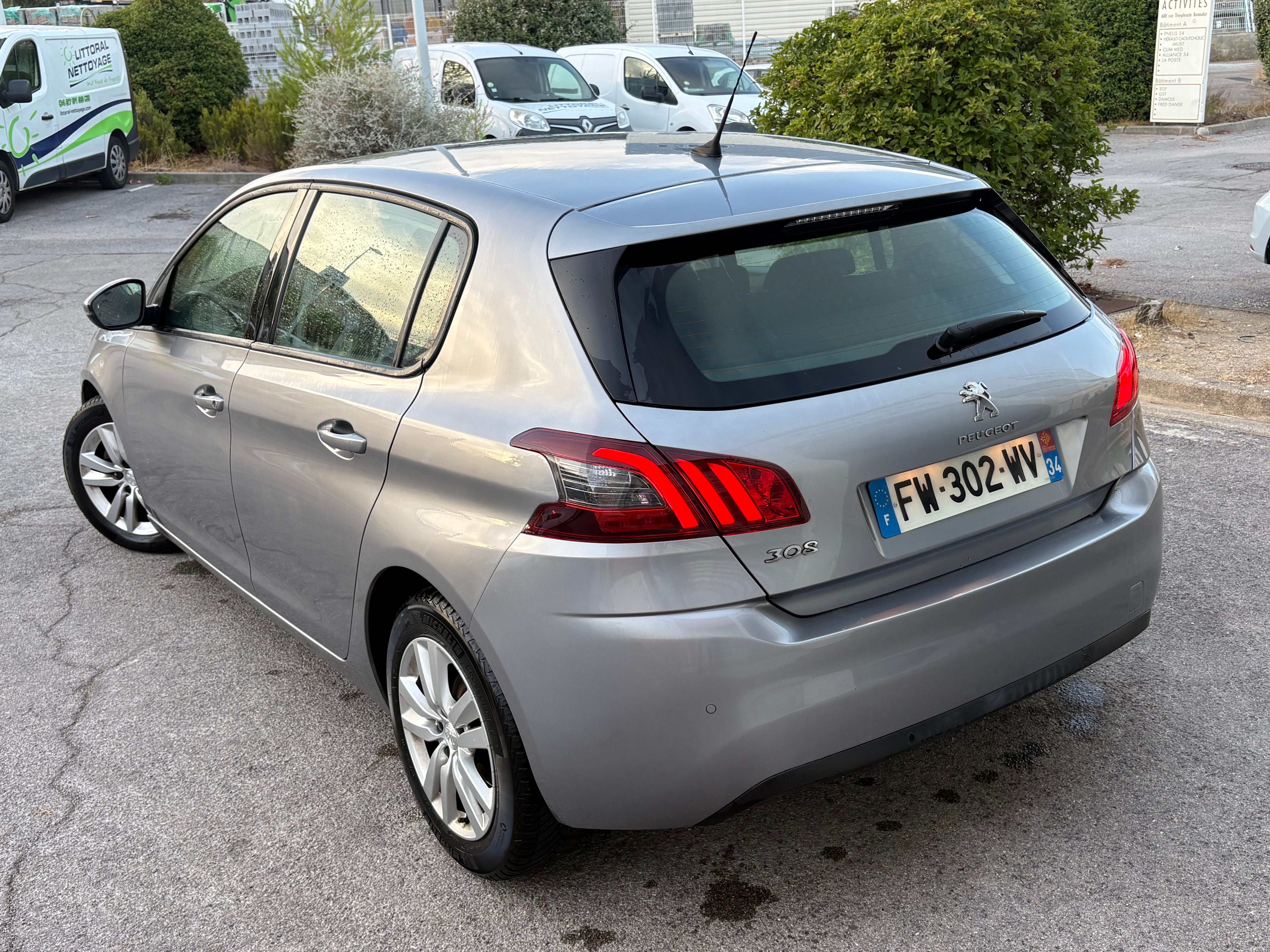 Peugeot 308 met Achteruitrijcamera