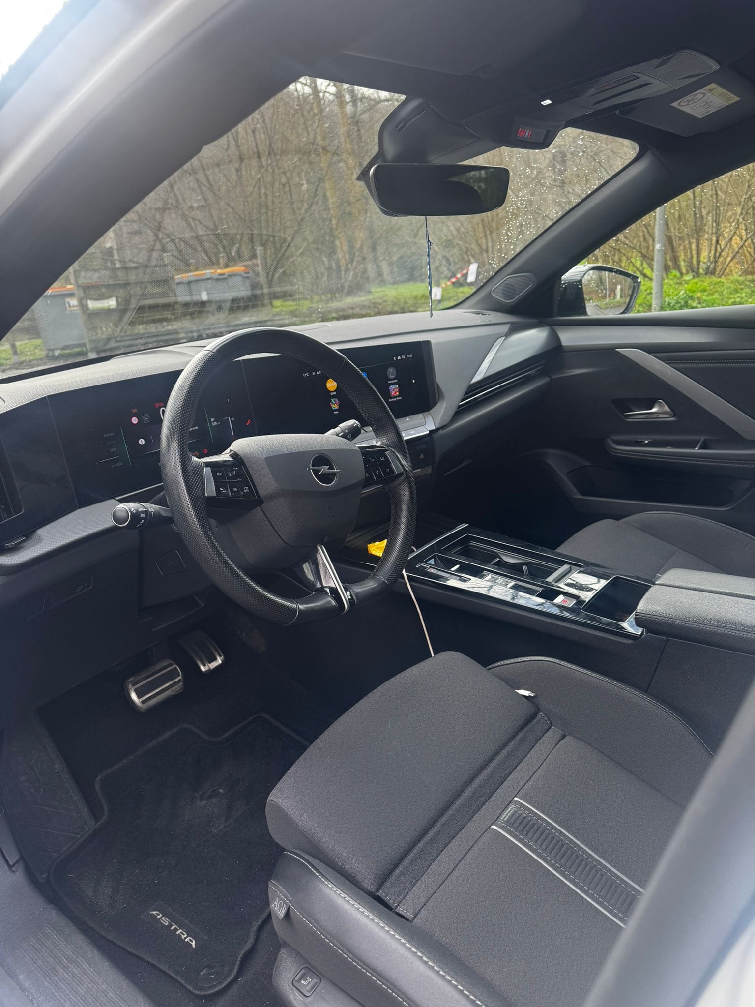 Opel Astra avec GPS