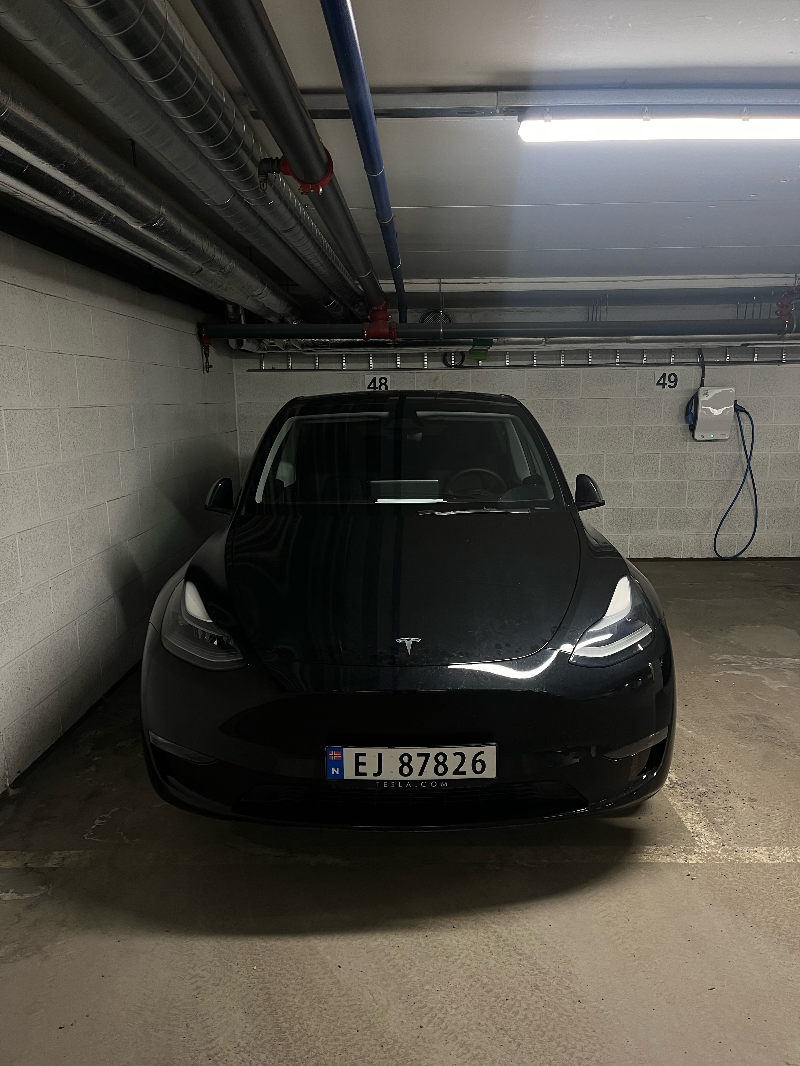 Tesla Model Y Long Range med GPS
