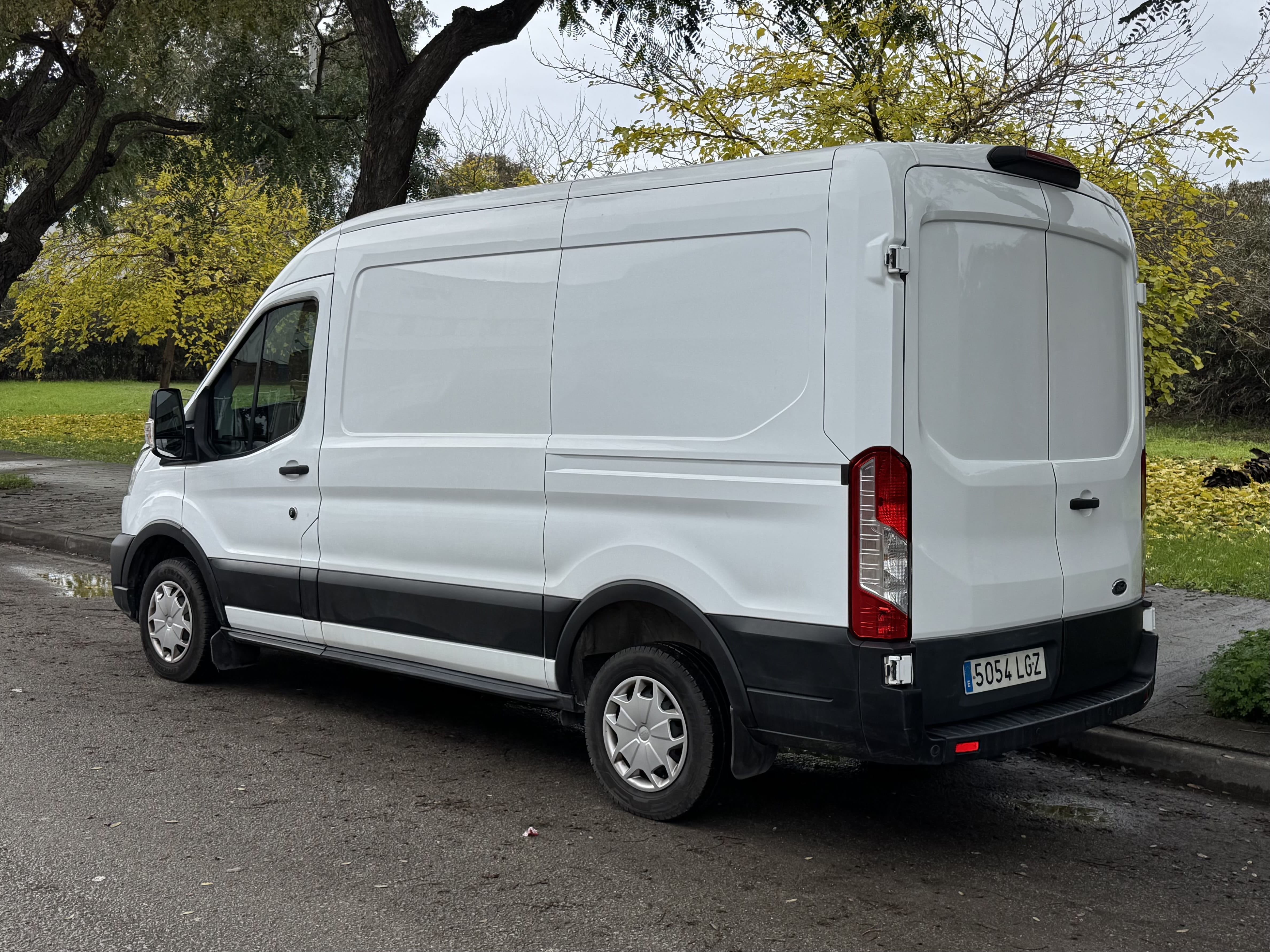 Ford Transit 350 con Control de velocidad