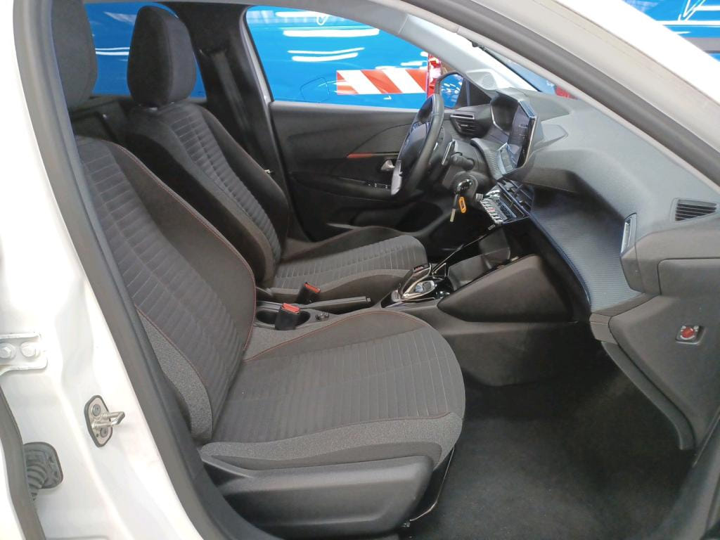 Peugeot 208 avec Régulateur de vitesse