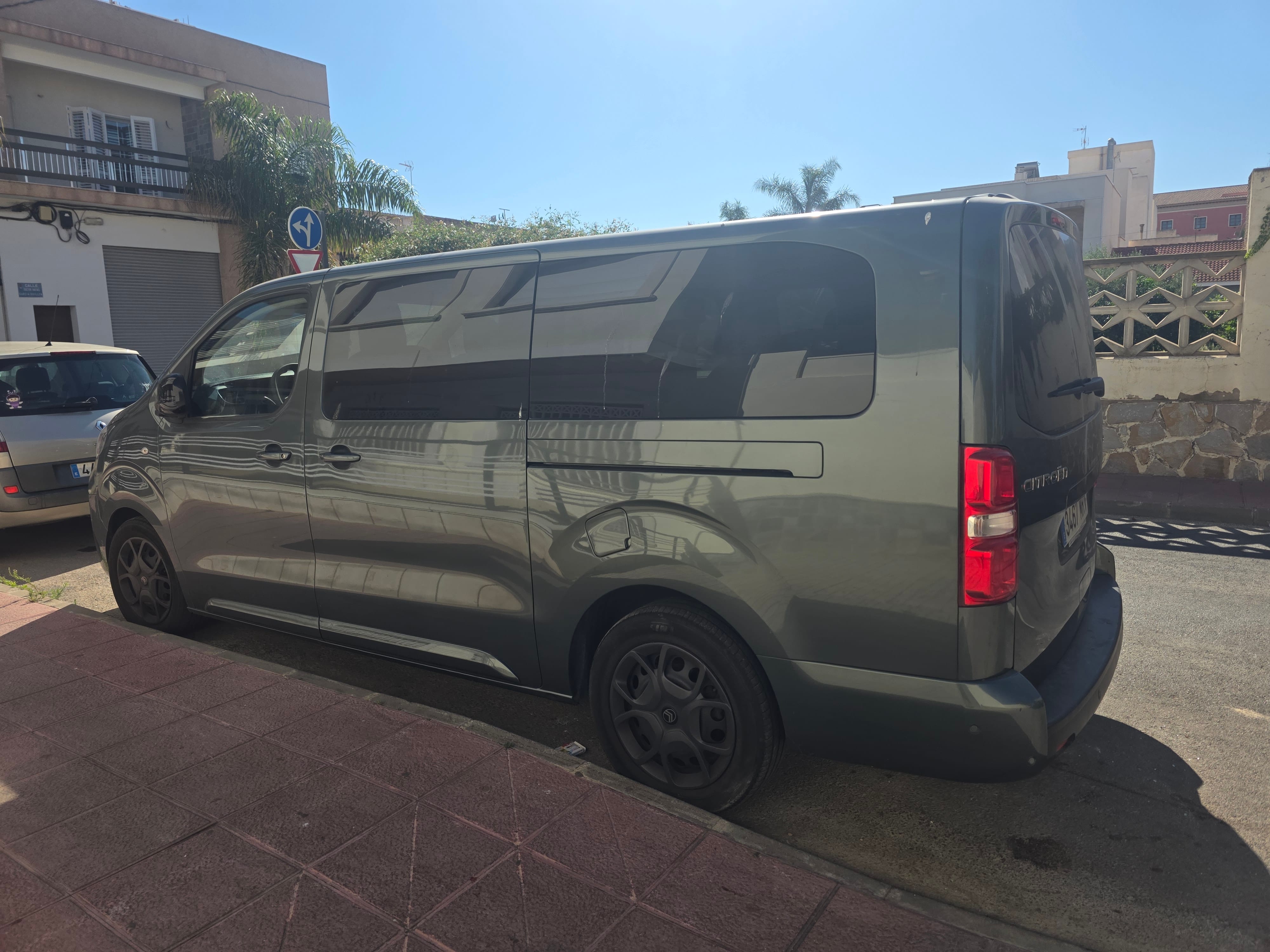 Citroen SpaceTourer 2000 con Aire acondicionado