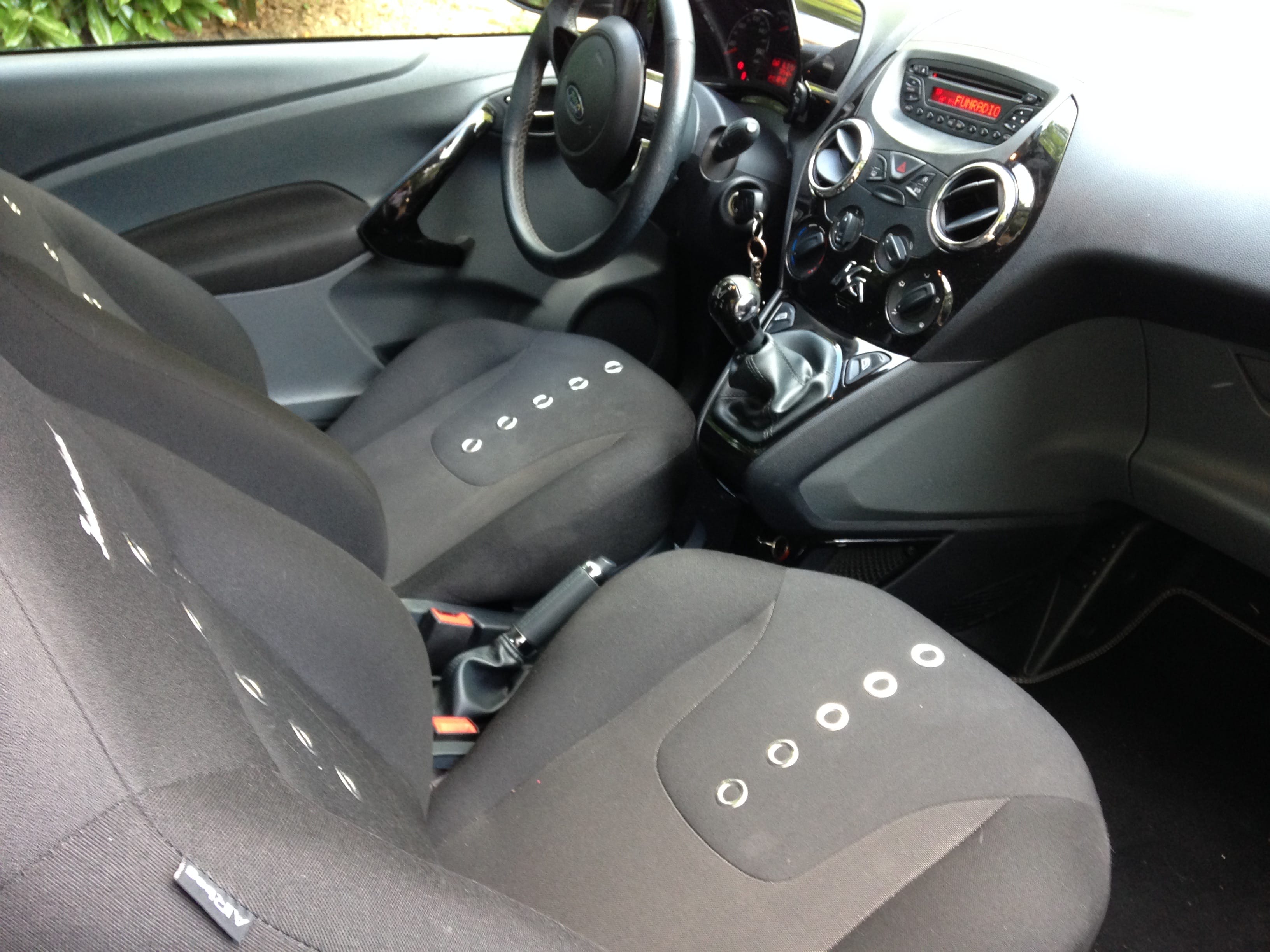 Ford Ka avec Siège bébé
