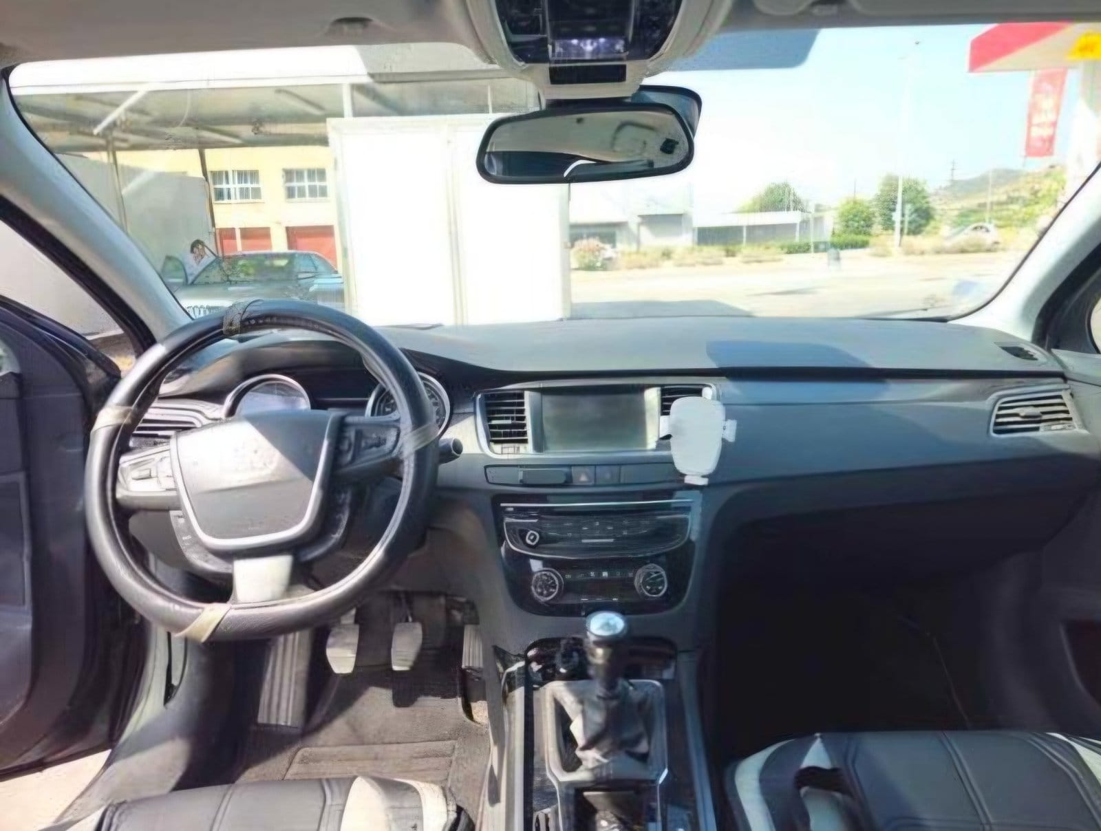 Peugeot 508 con Silla infantil
