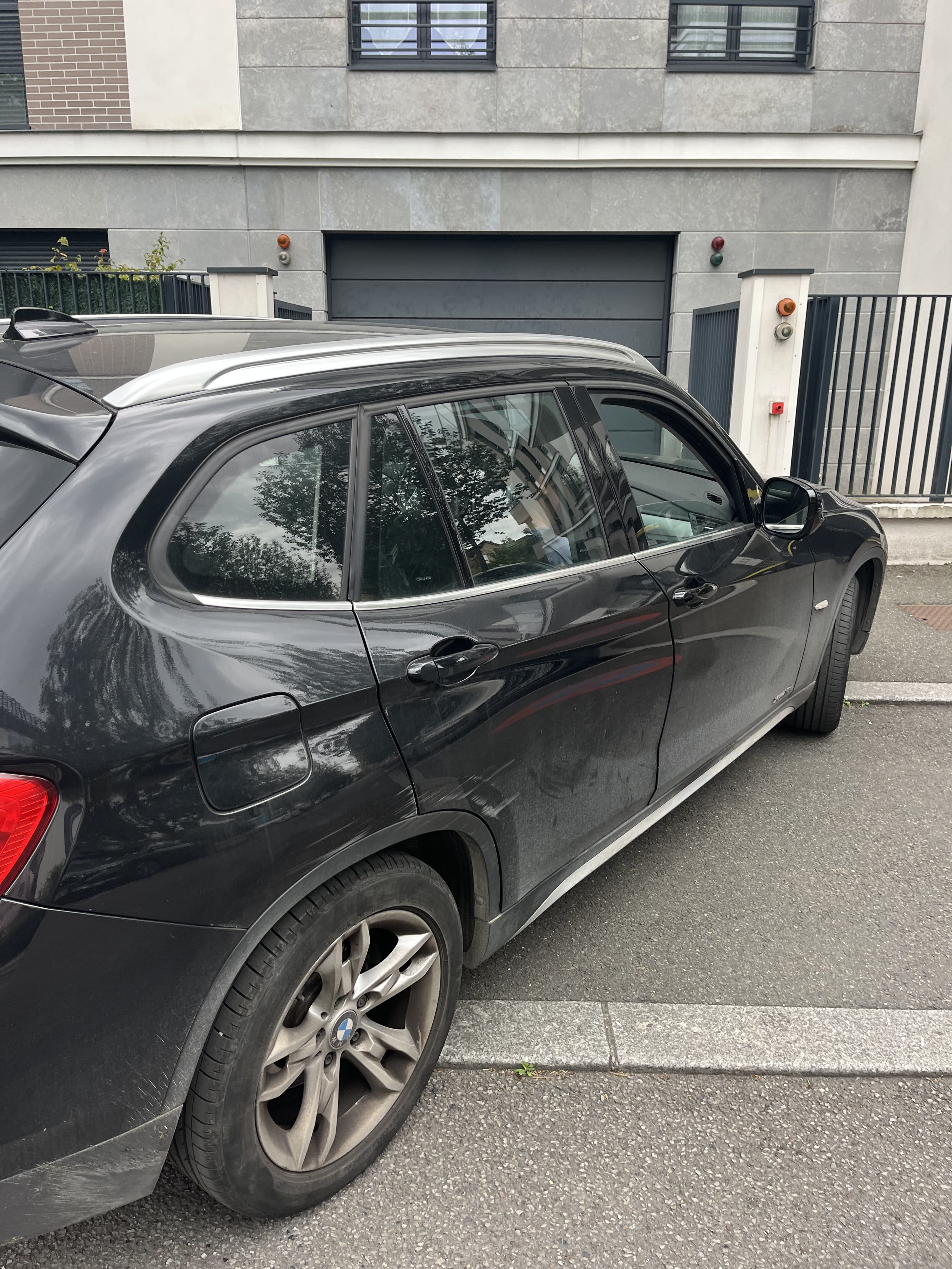 BMW X1 xDrive18d avec Climatisation