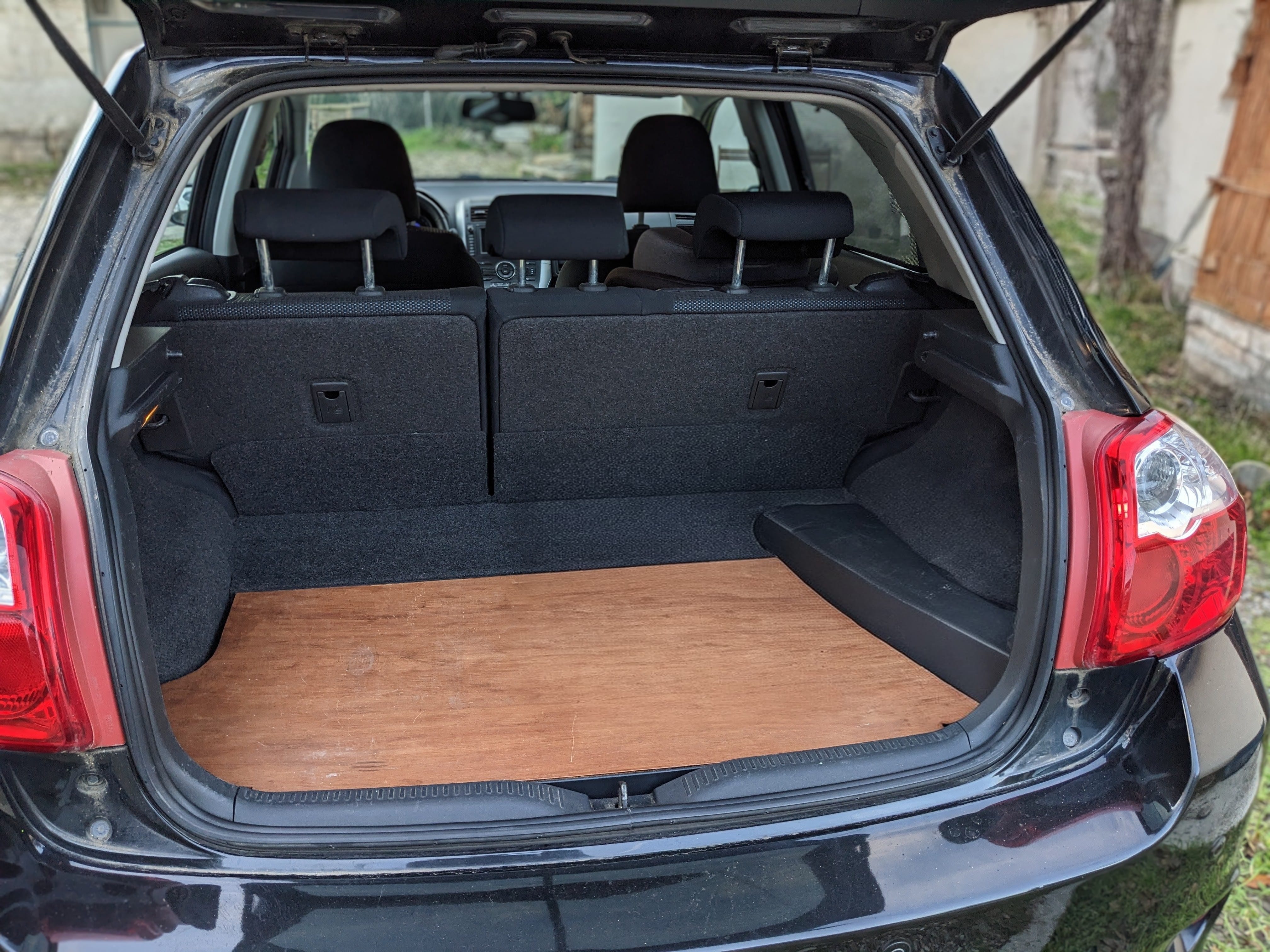 Toyota Auris 1.8 HSD Hybride avec Siège bébé