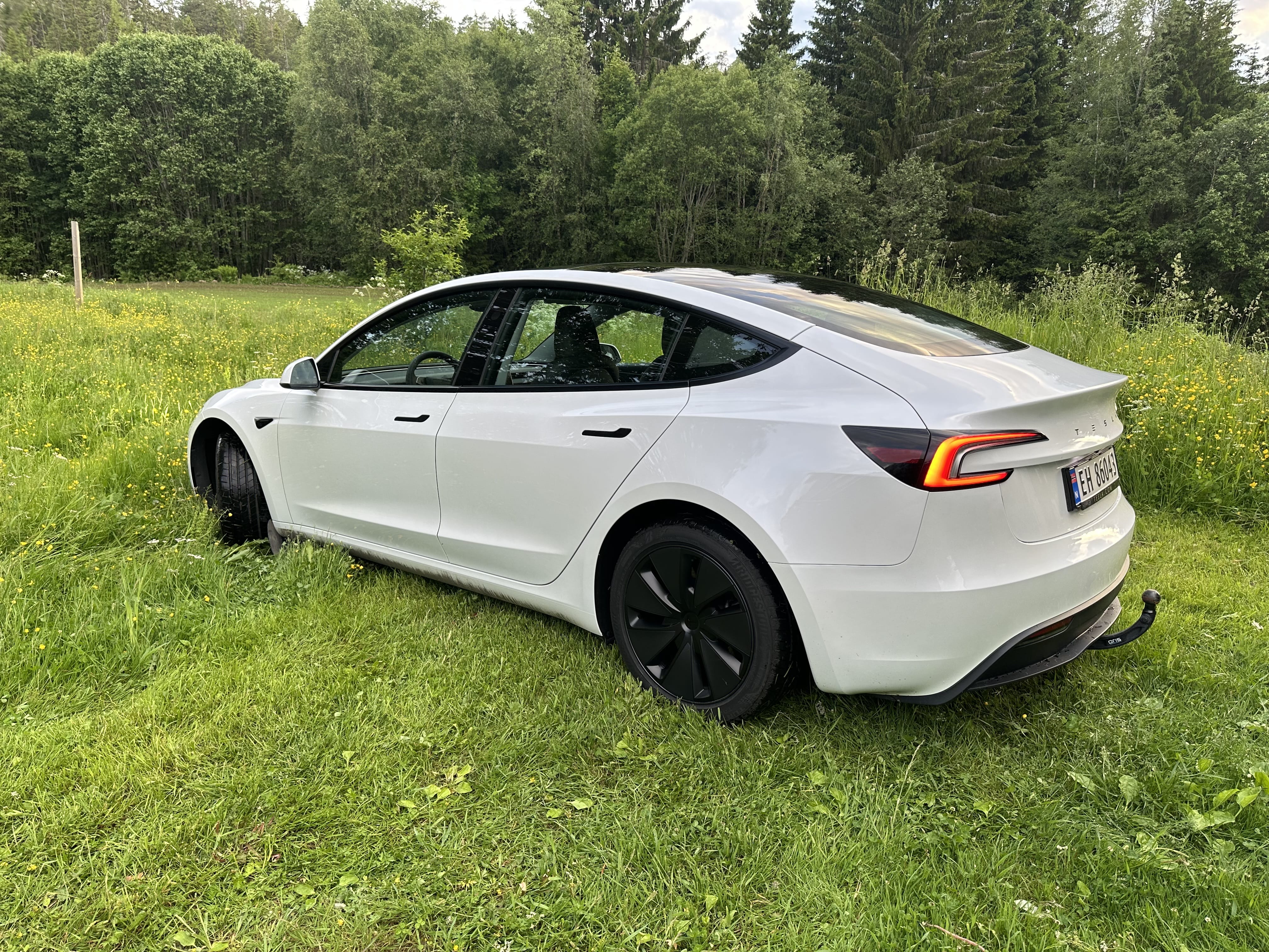 Tesla Model 3 med GPS