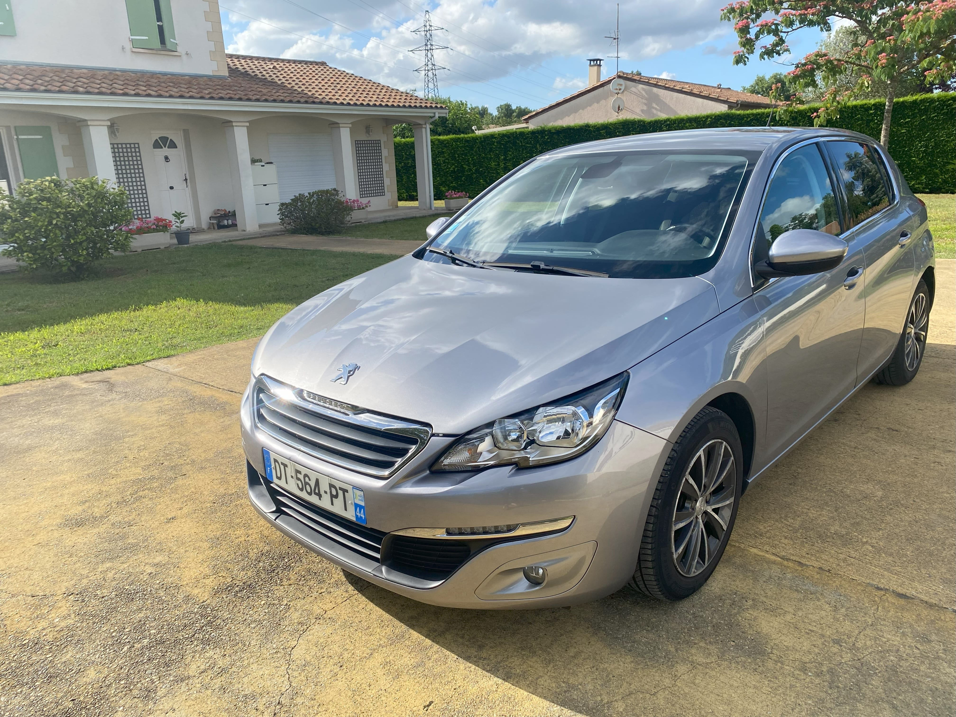 Peugeot 308, 2015, Essence 95