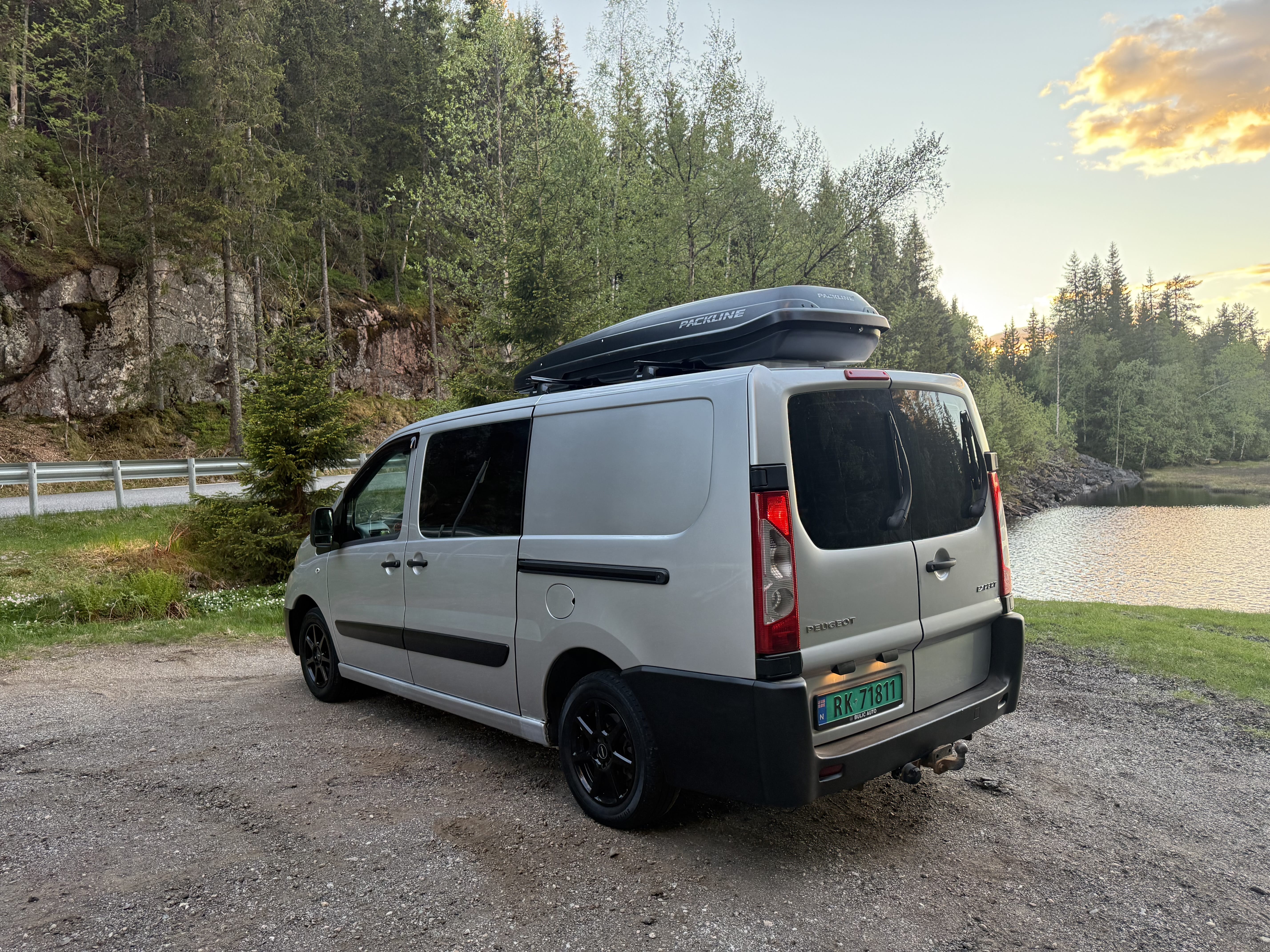Peugeot Expert Campervan med Bluetooth audio