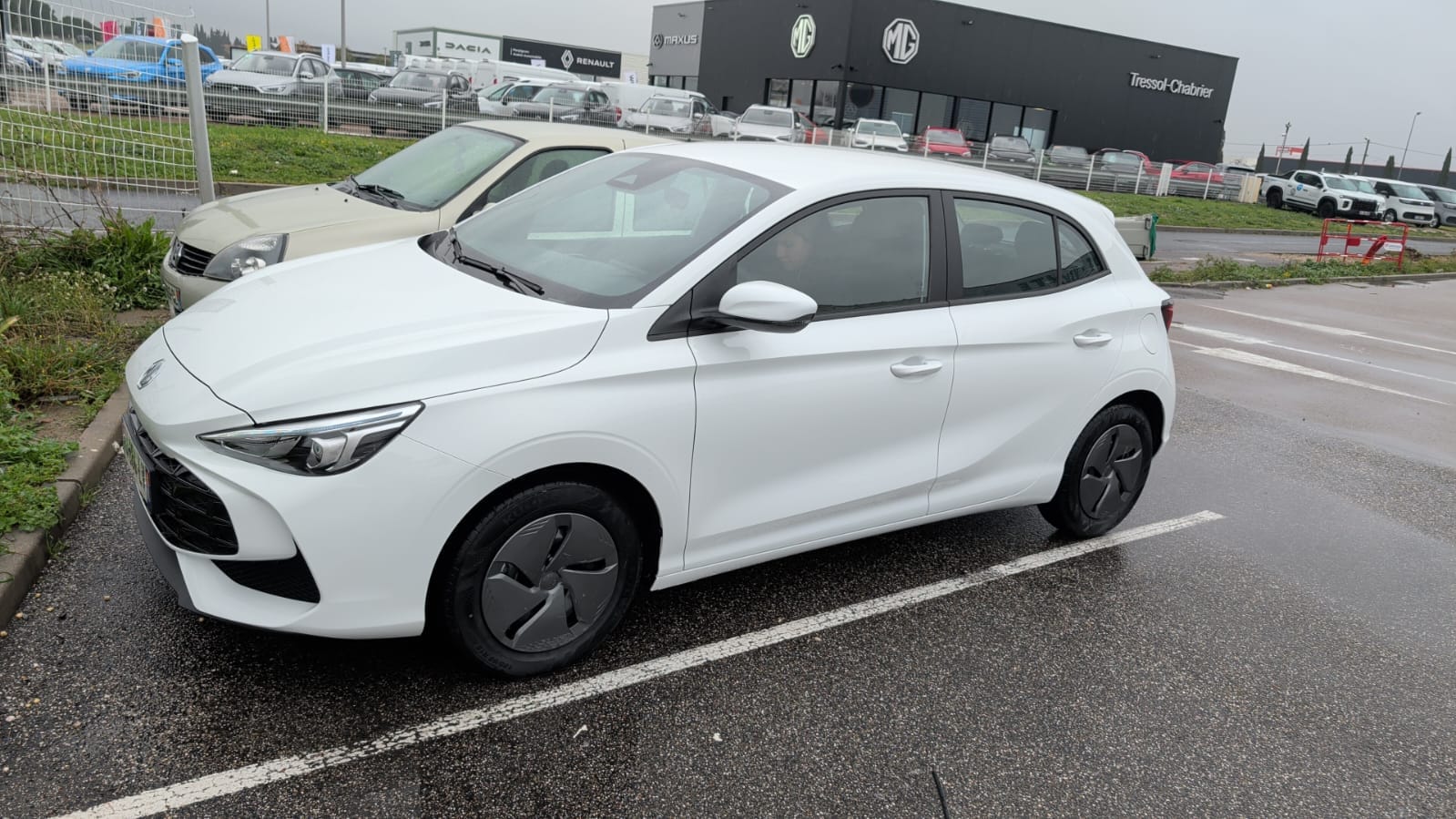 MG MG3, 2026, Essence 95 / Électrique (hybride), automatique