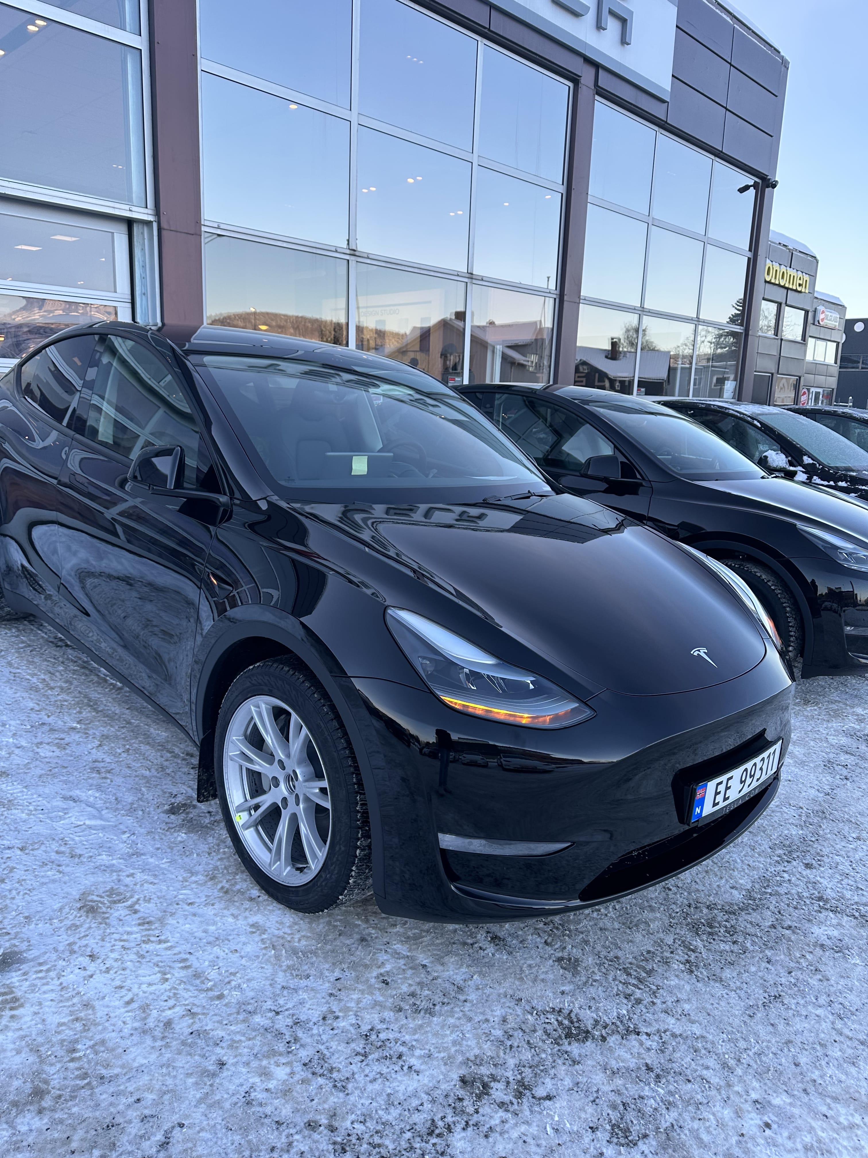 Tesla Model Y med Aircondition