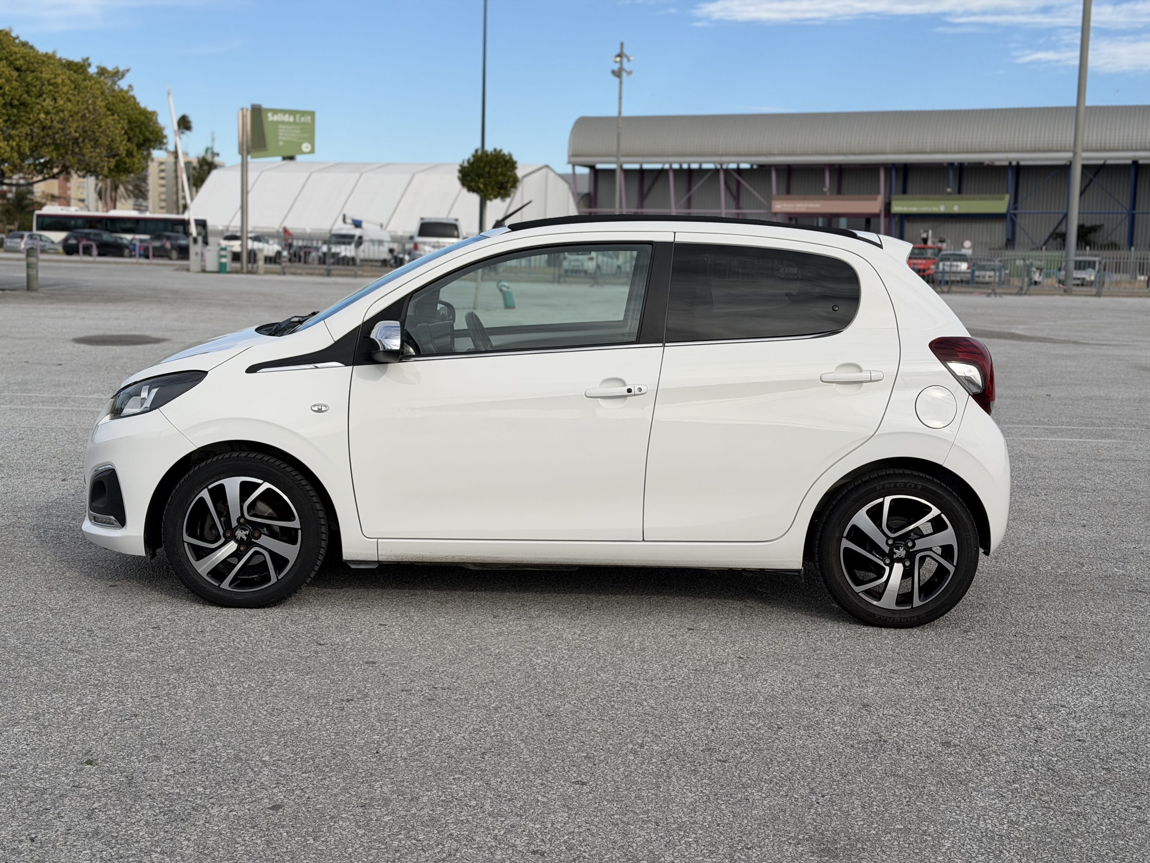 Peugeot 108 Cabriolet con Apple CarPlay