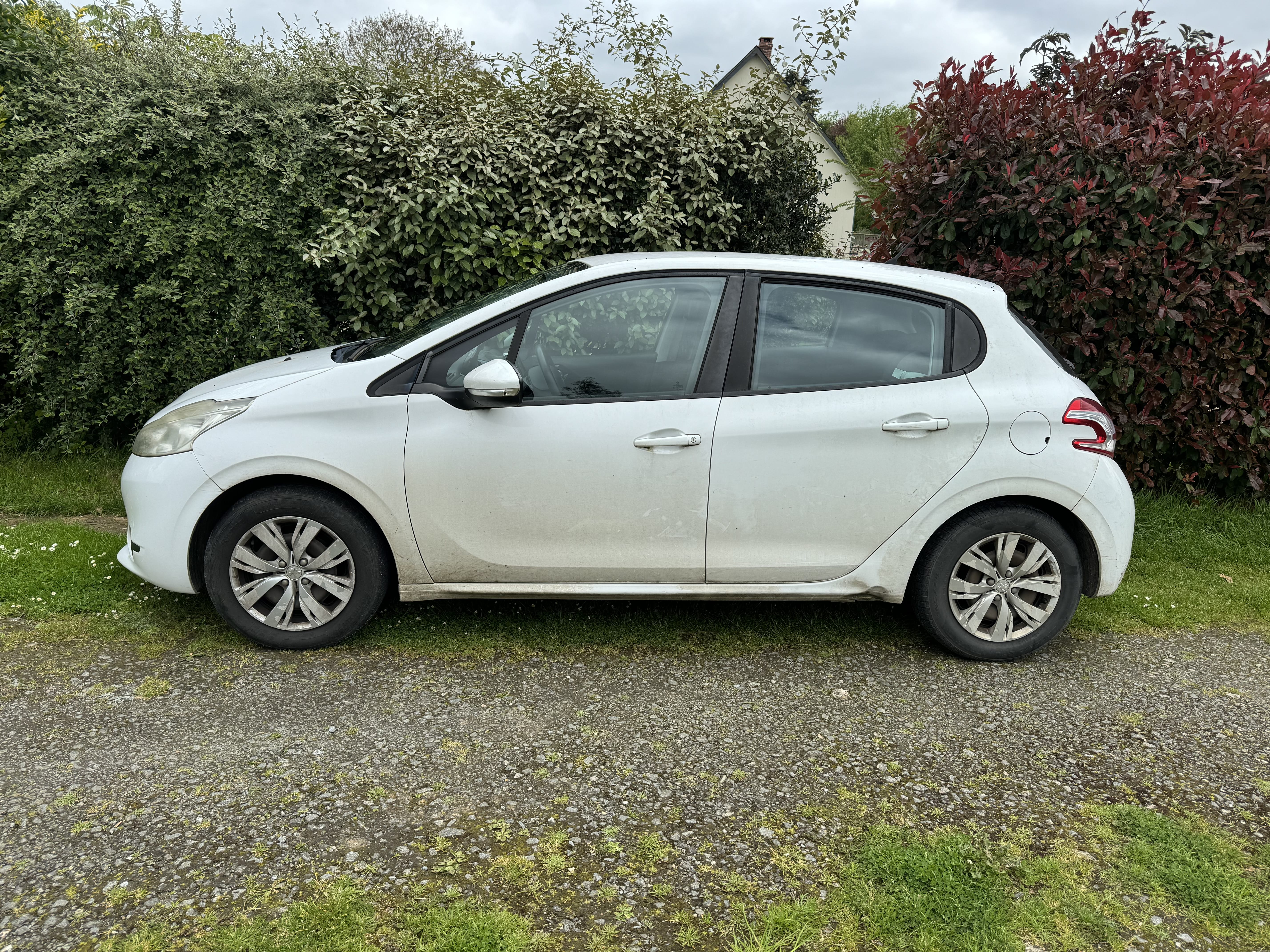 Peugeot 208 avec Climatisation