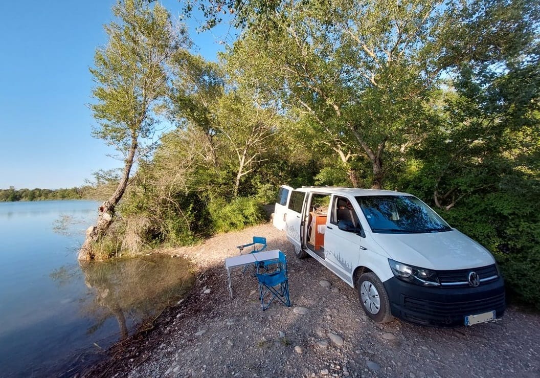 Volkswagen Transporter avec Pneus neige