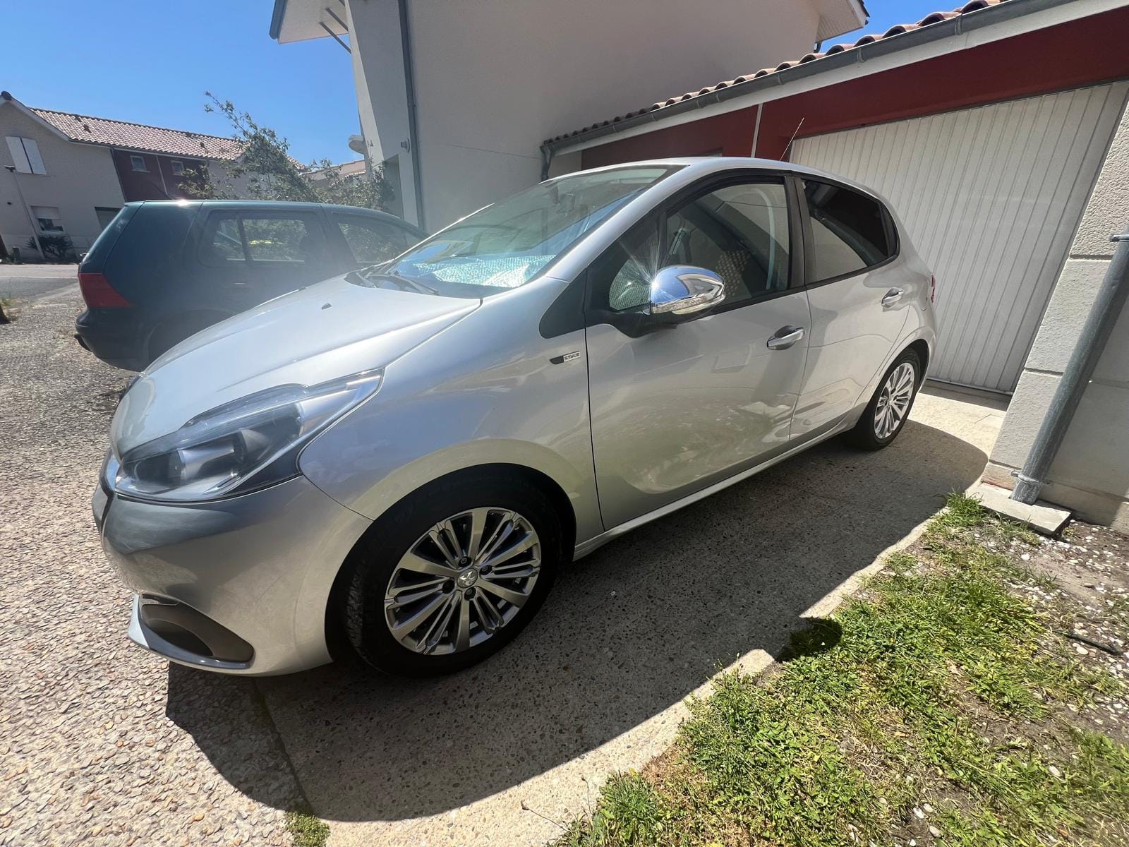 Peugeot 208, 2016, Essence 95