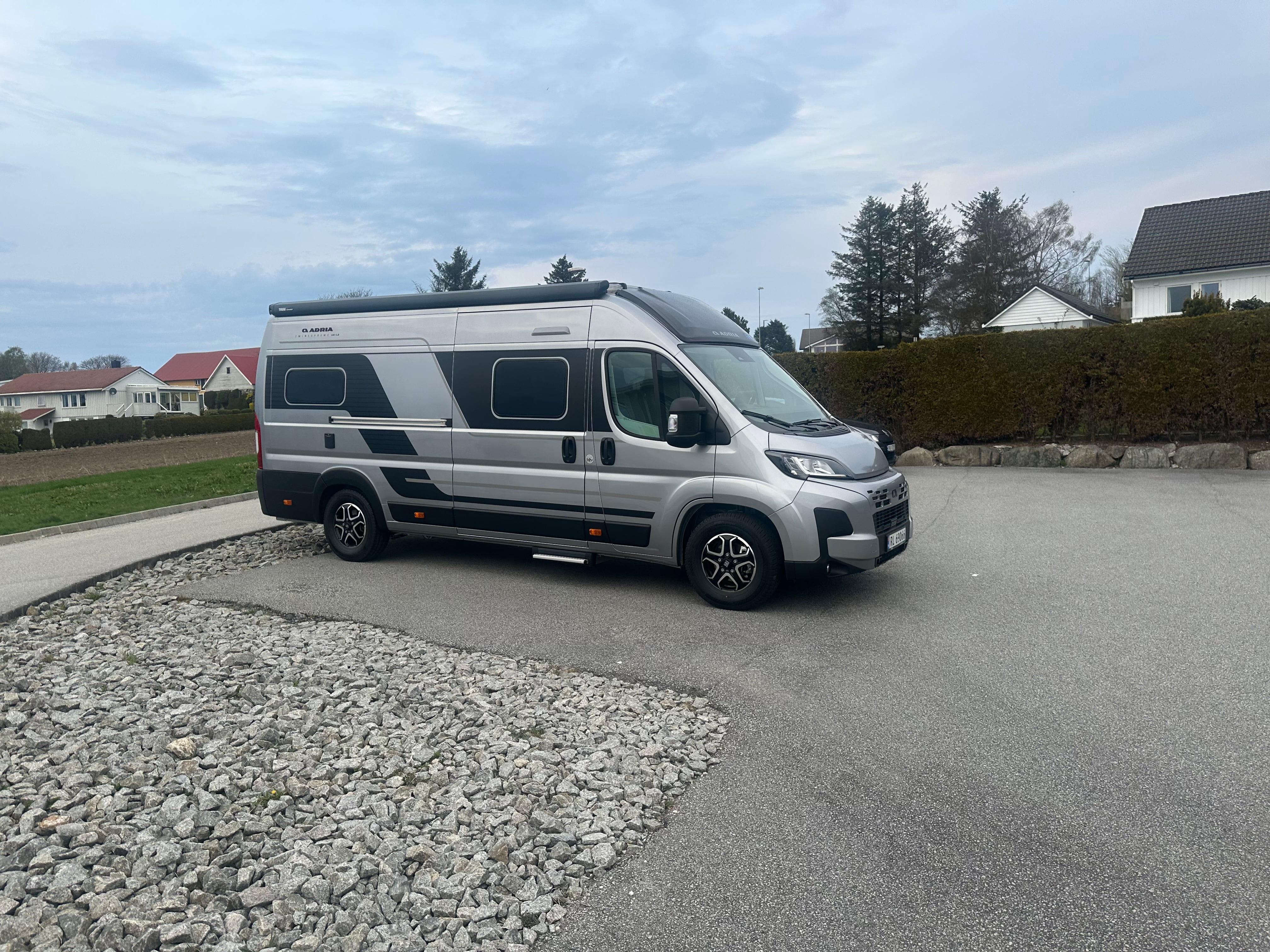 Adria Twin 640 SLB with Backup camera