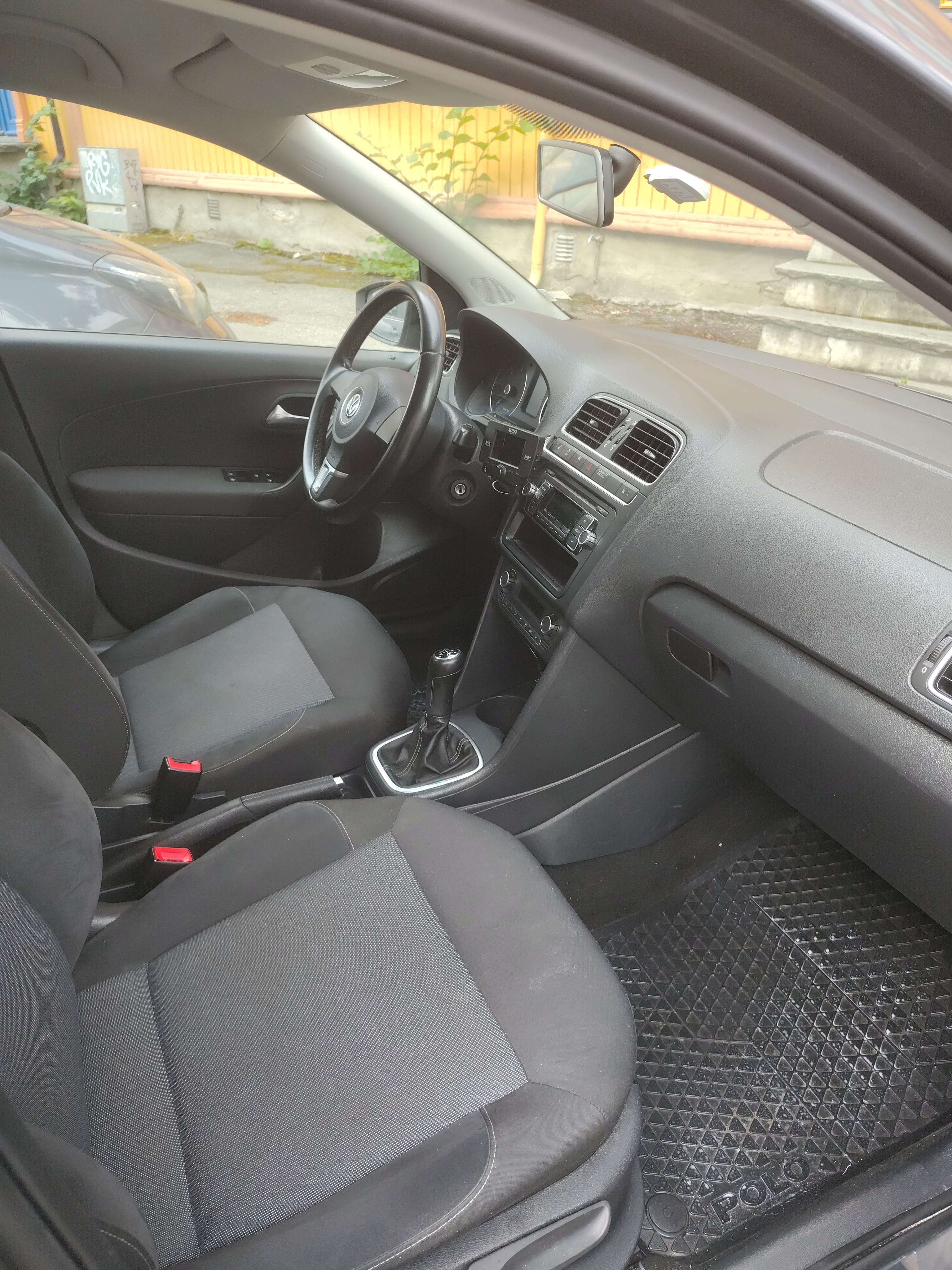 Volkswagen Polo med Lydinngang