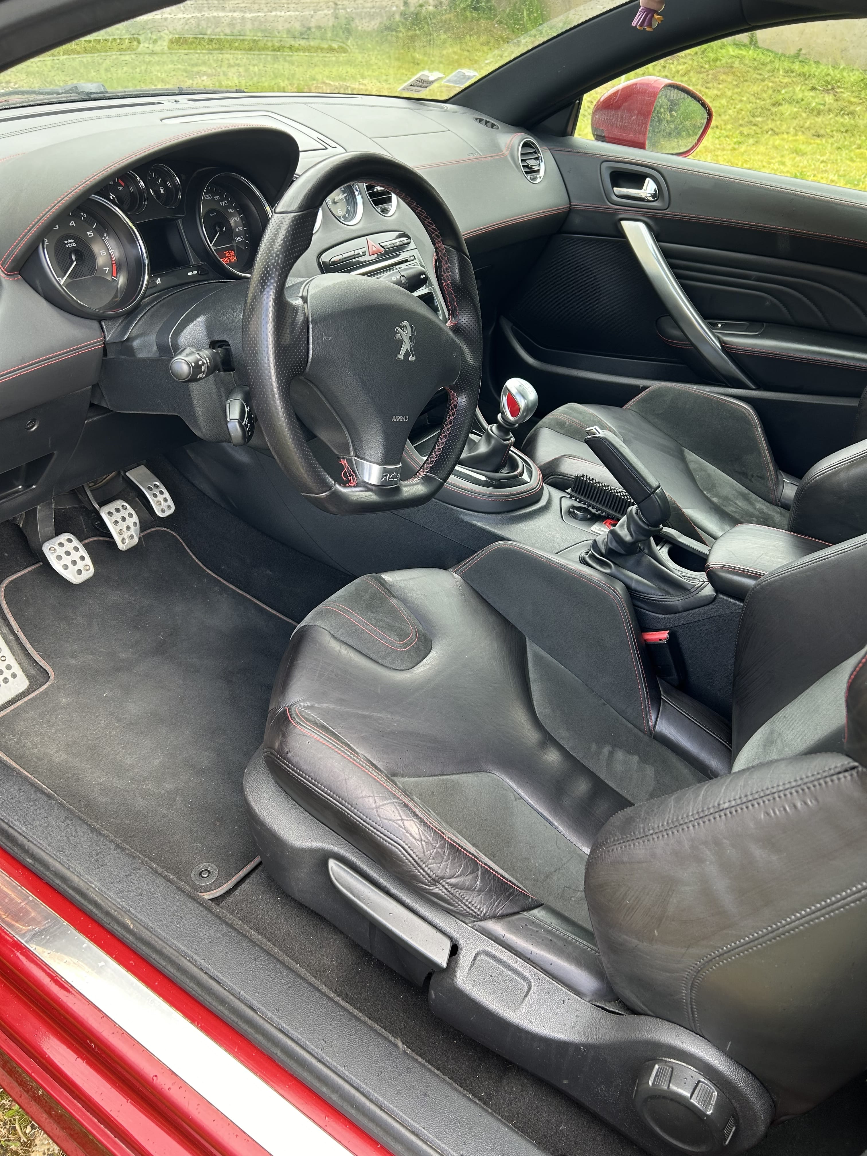 Peugeot RCZ avec Régulateur de vitesse