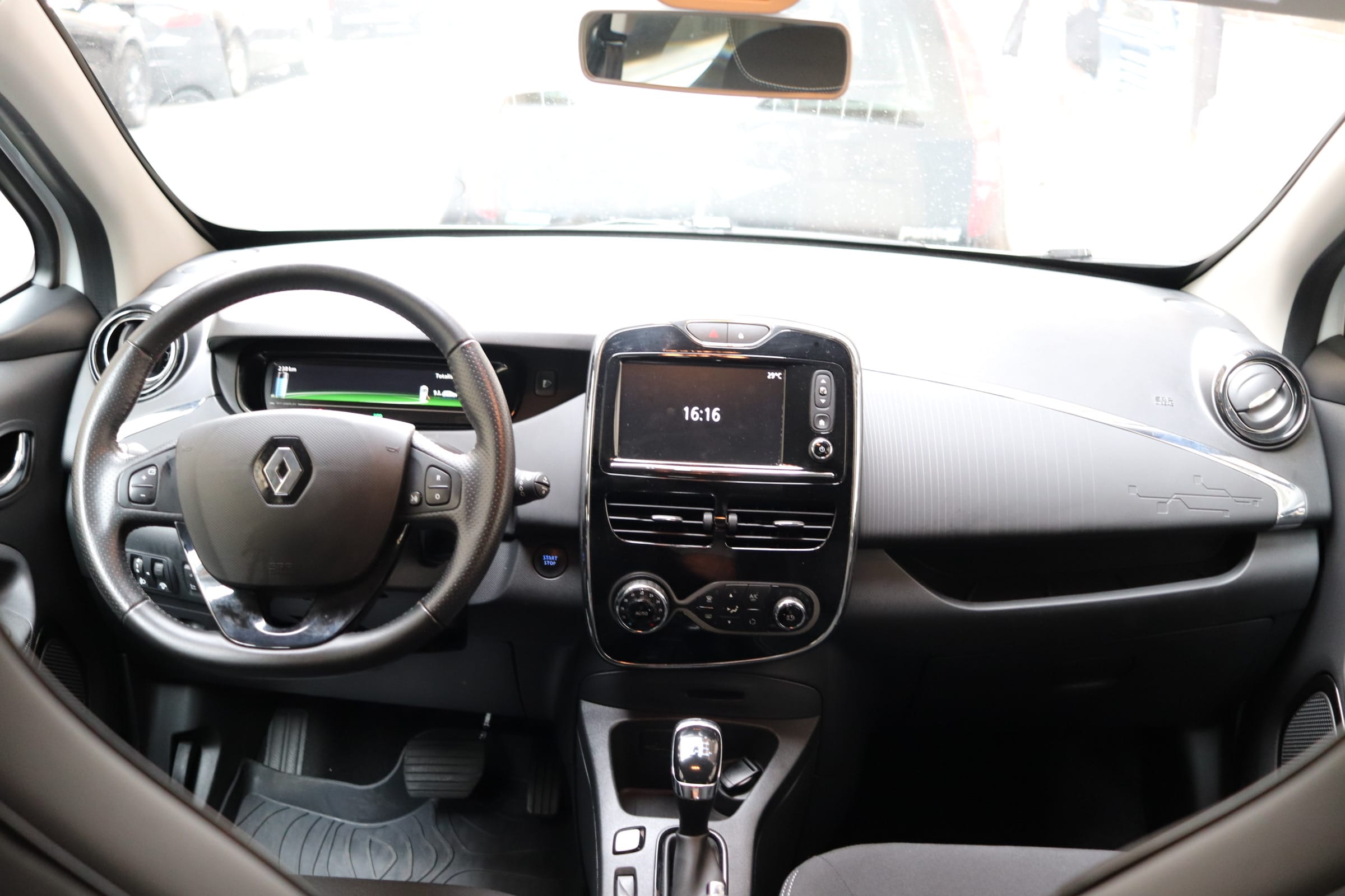 Renault ZOE  100% électrique – économique & pratique en ville avec Régulateur de vitesse