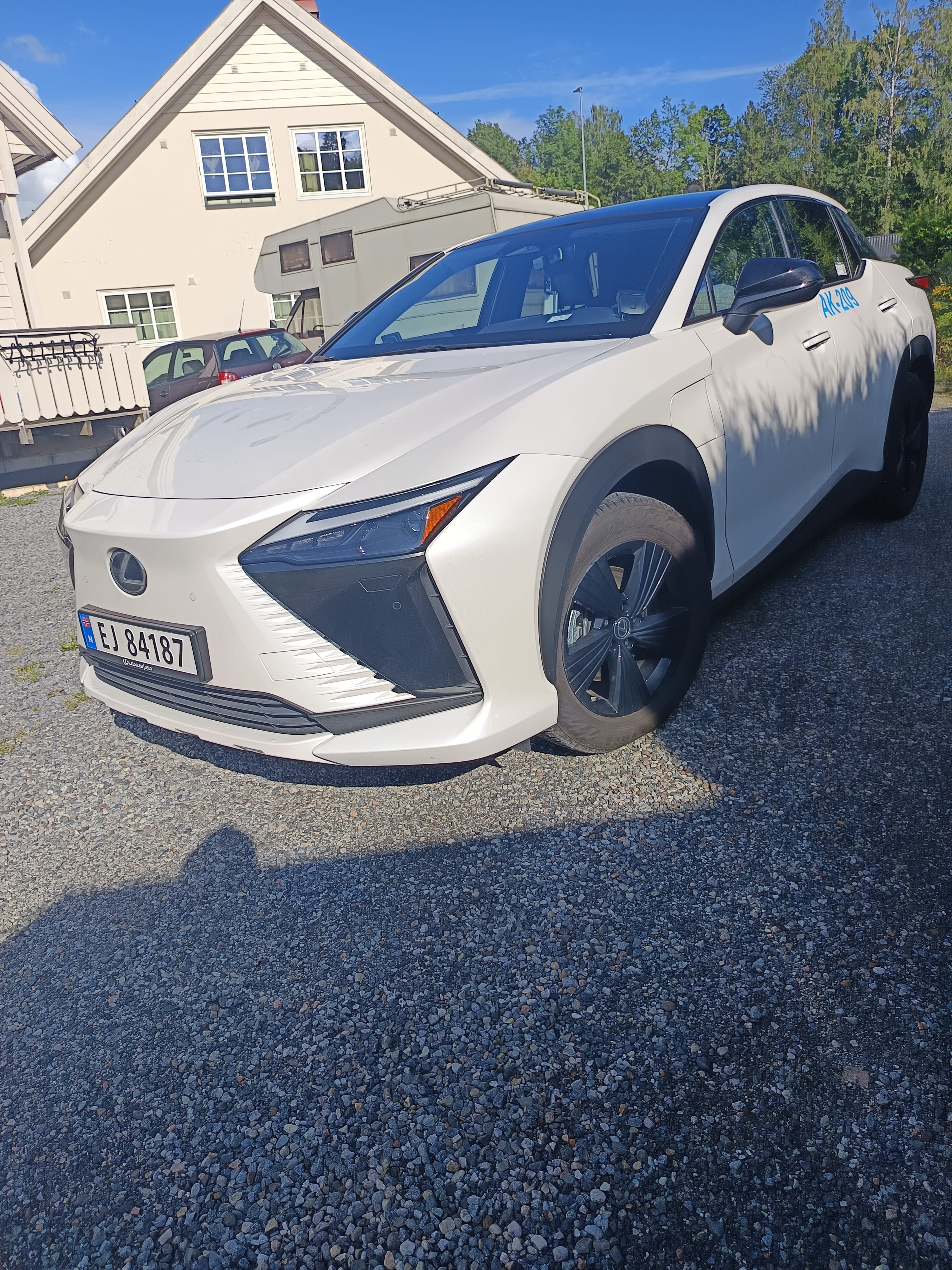 Lexus RZ 450e Executive, 2024, Electric, automatic