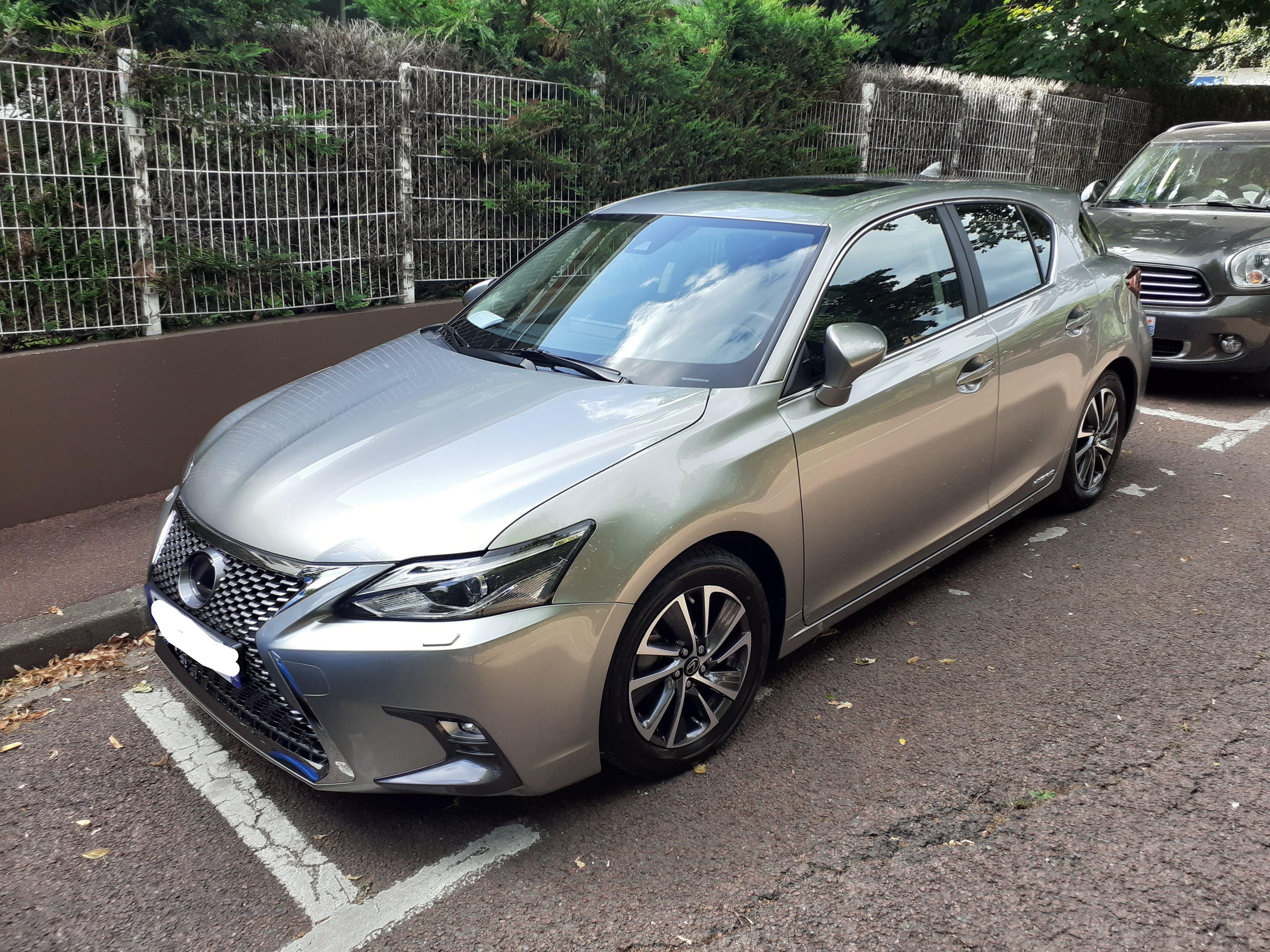 Lexus CT 200h, 2020, Essence 98 / Électrique (hybride), automatique