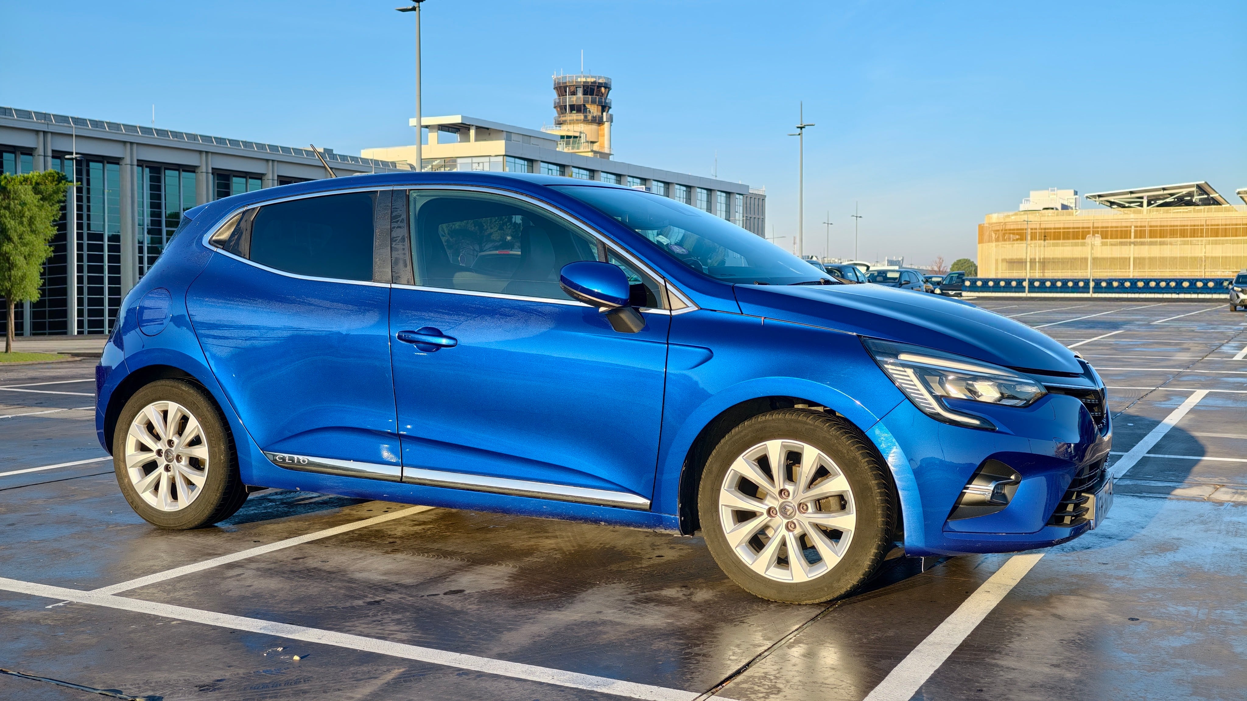 Renault Clio Aéroport de Marseille C avec Climatisation