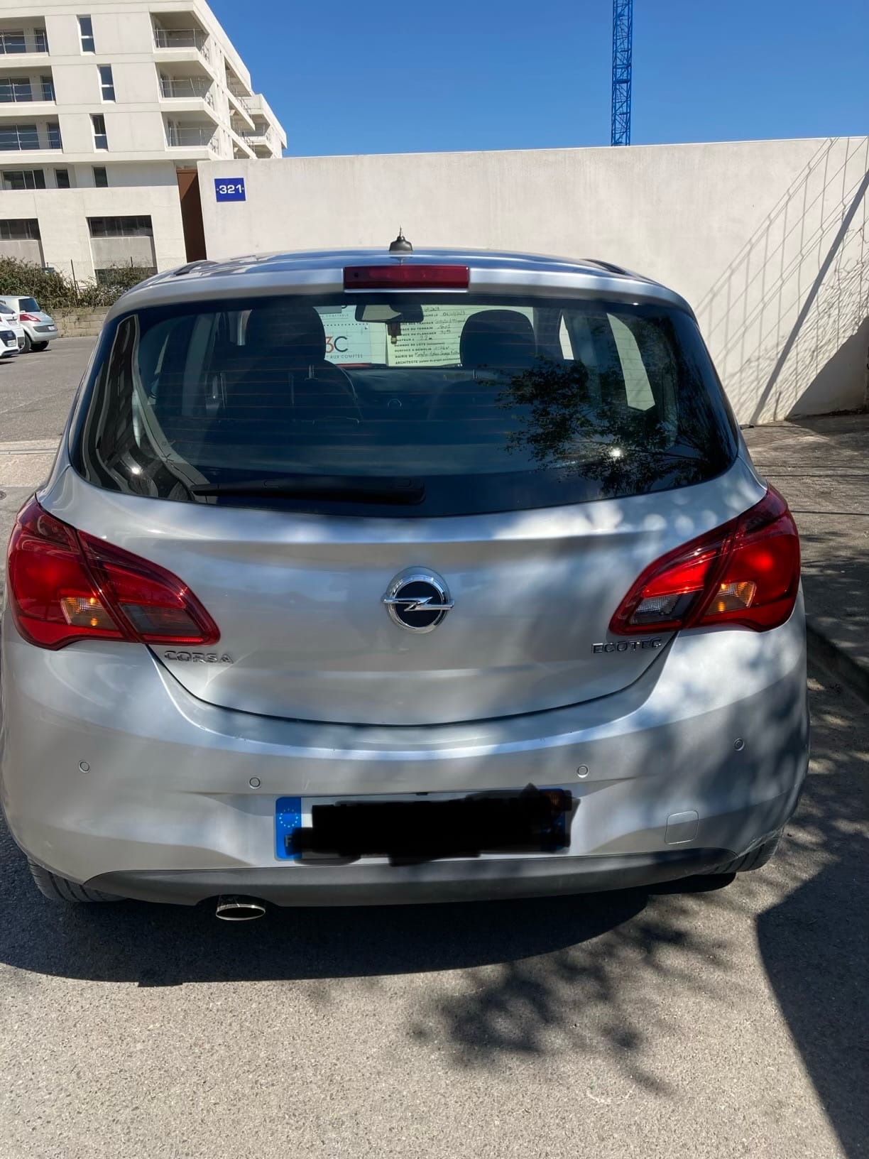 Opel Corsa avec Caméra de recul