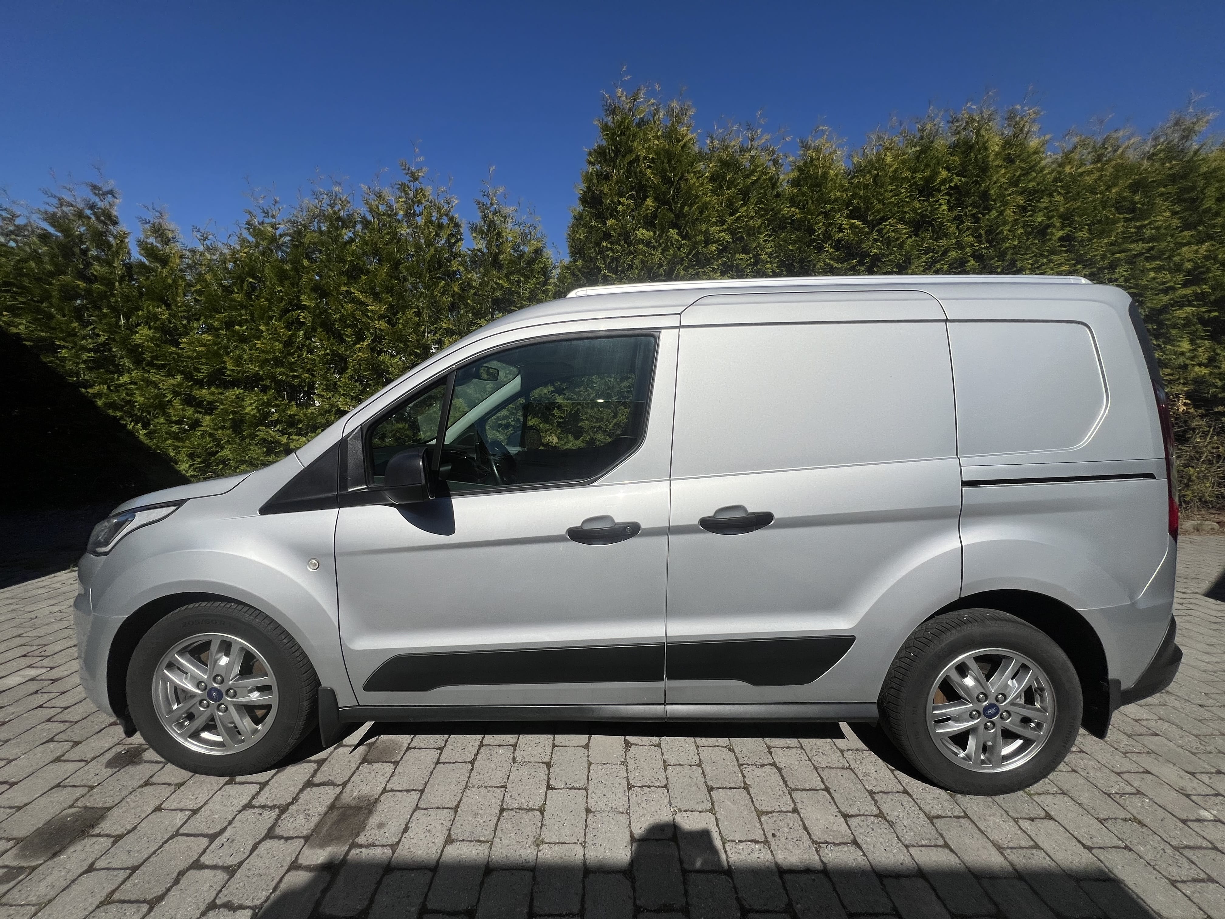 Ford Transit Connect 1.5, 120hk med Vinterdekk