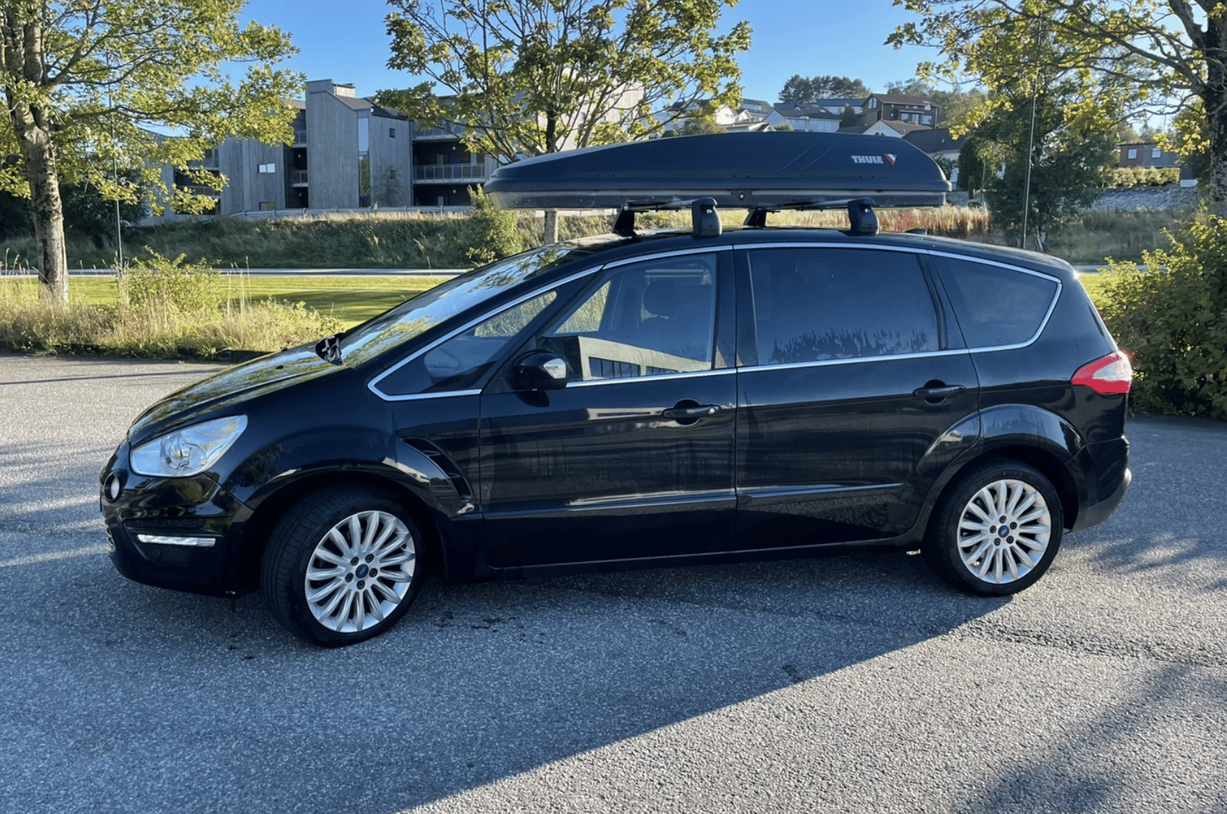 Ford S-Max with Air conditioning