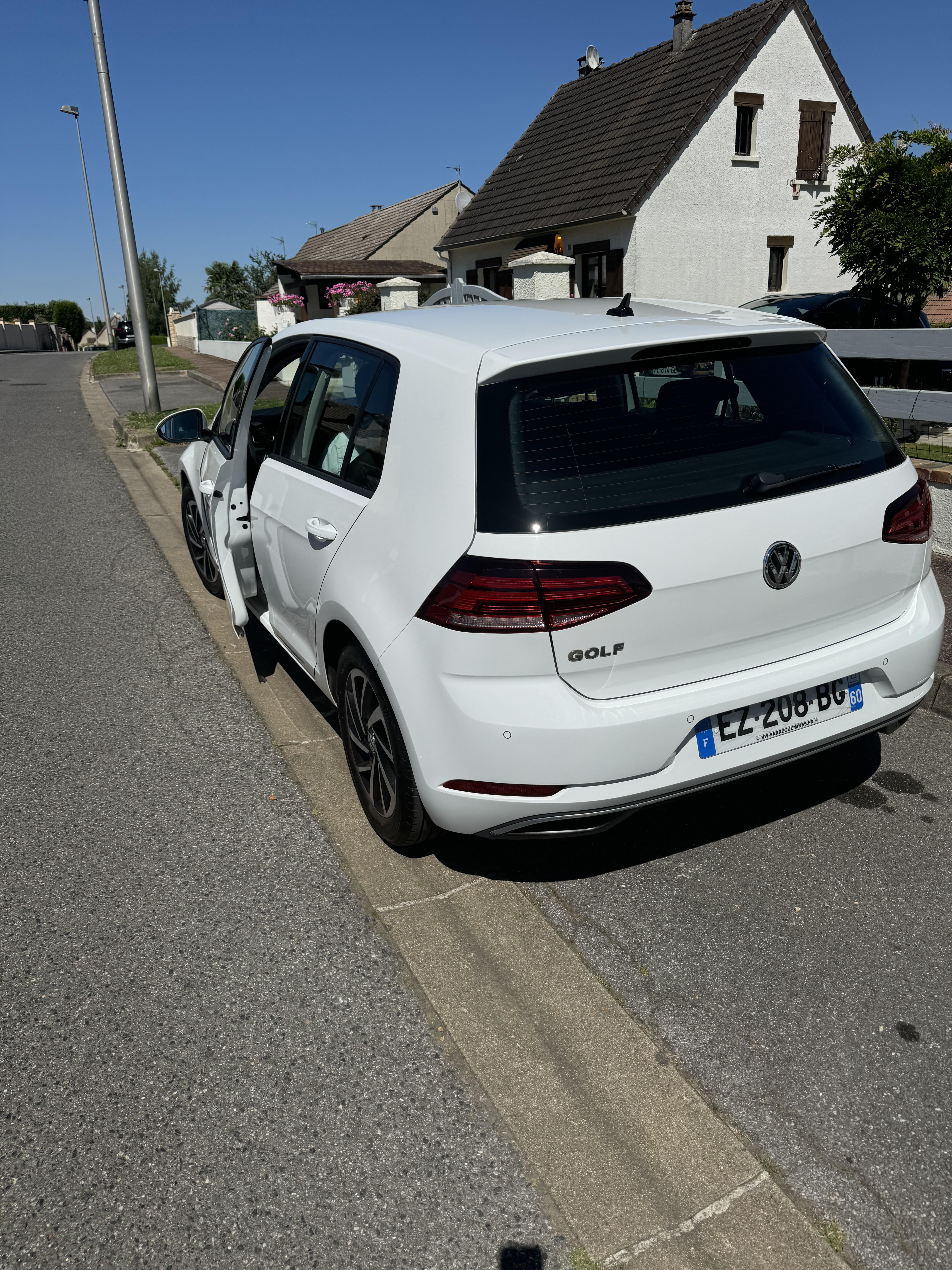 Volkswagen Golf avec Climatisation