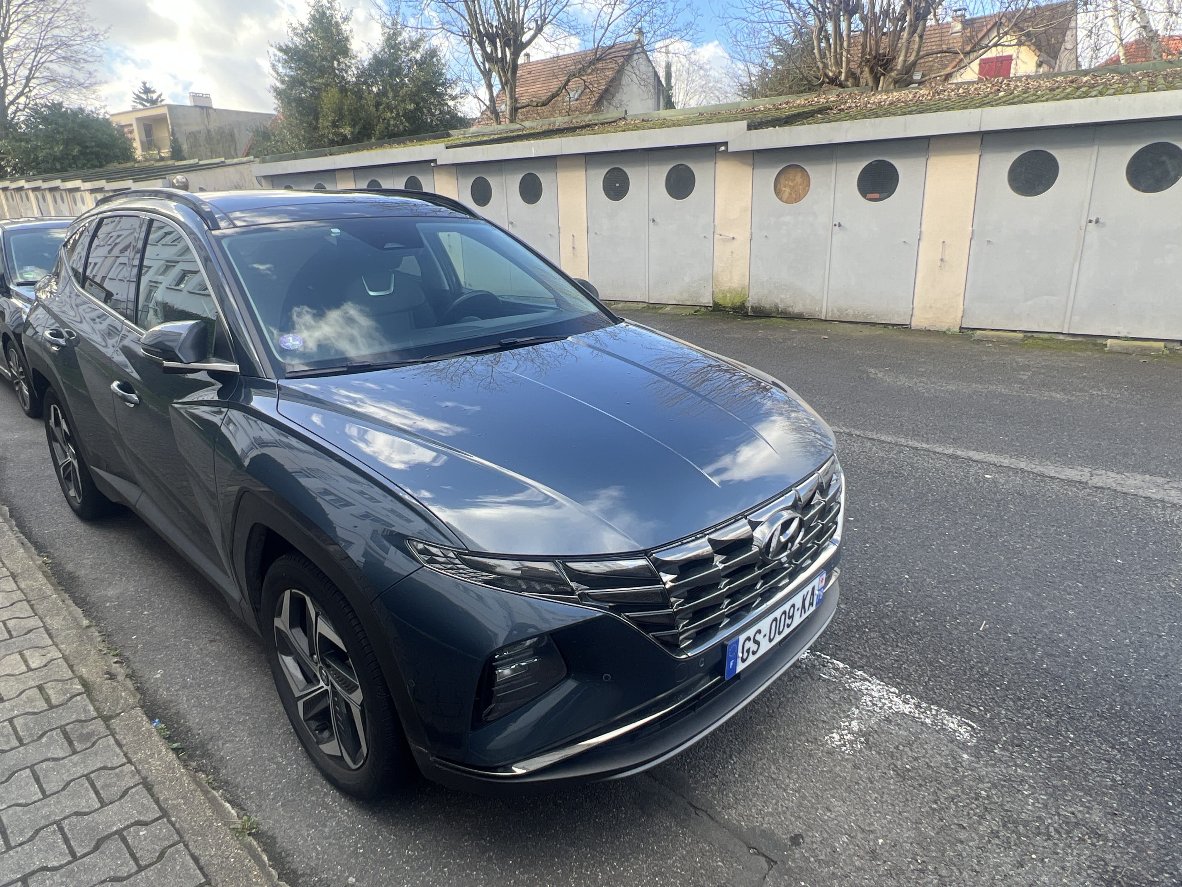 Hyundai Tucson Hybride, 2023, Essence 95 / Électrique (hybride), automatique