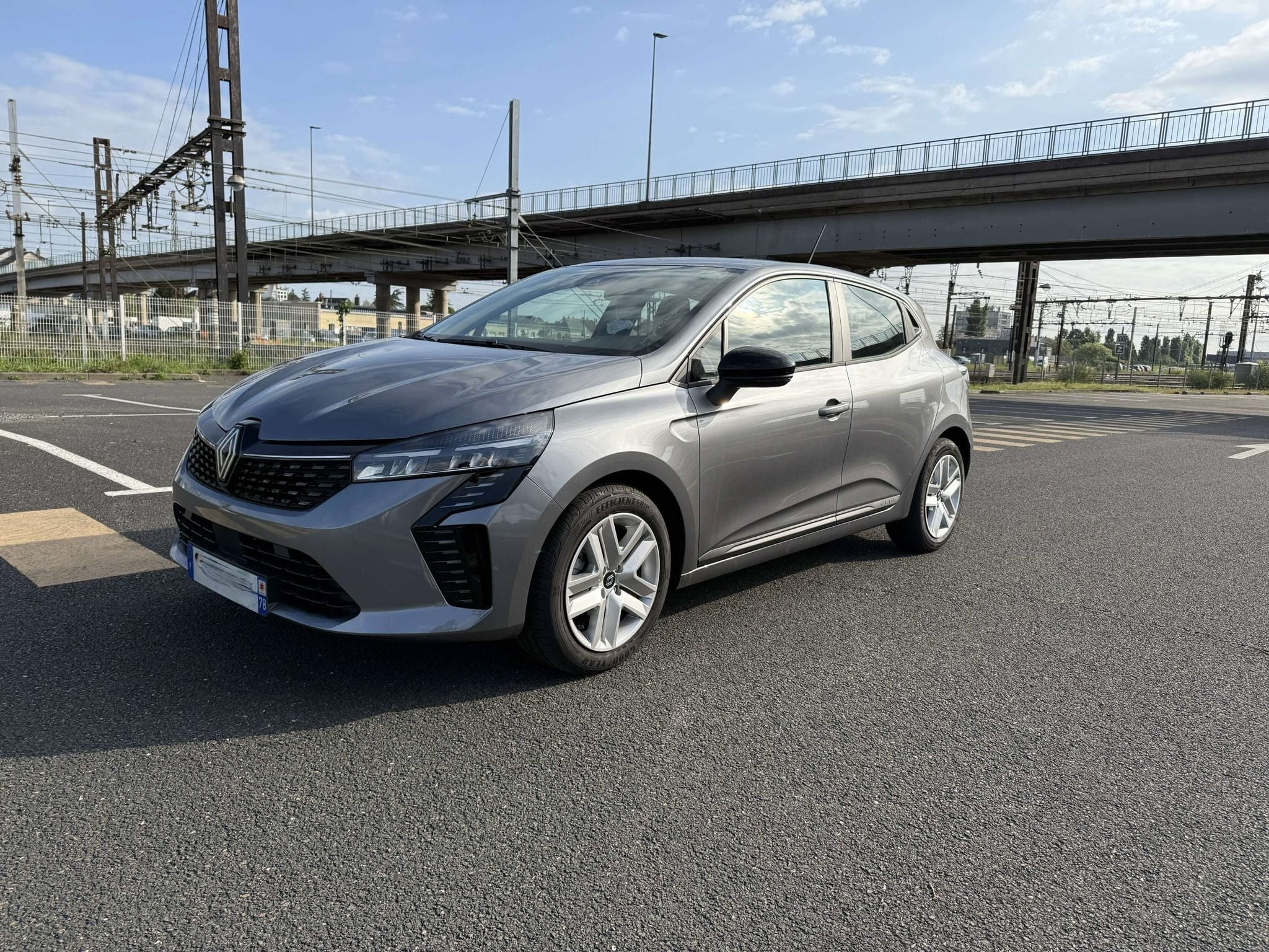 Renault Clio, 2024, Essence 95